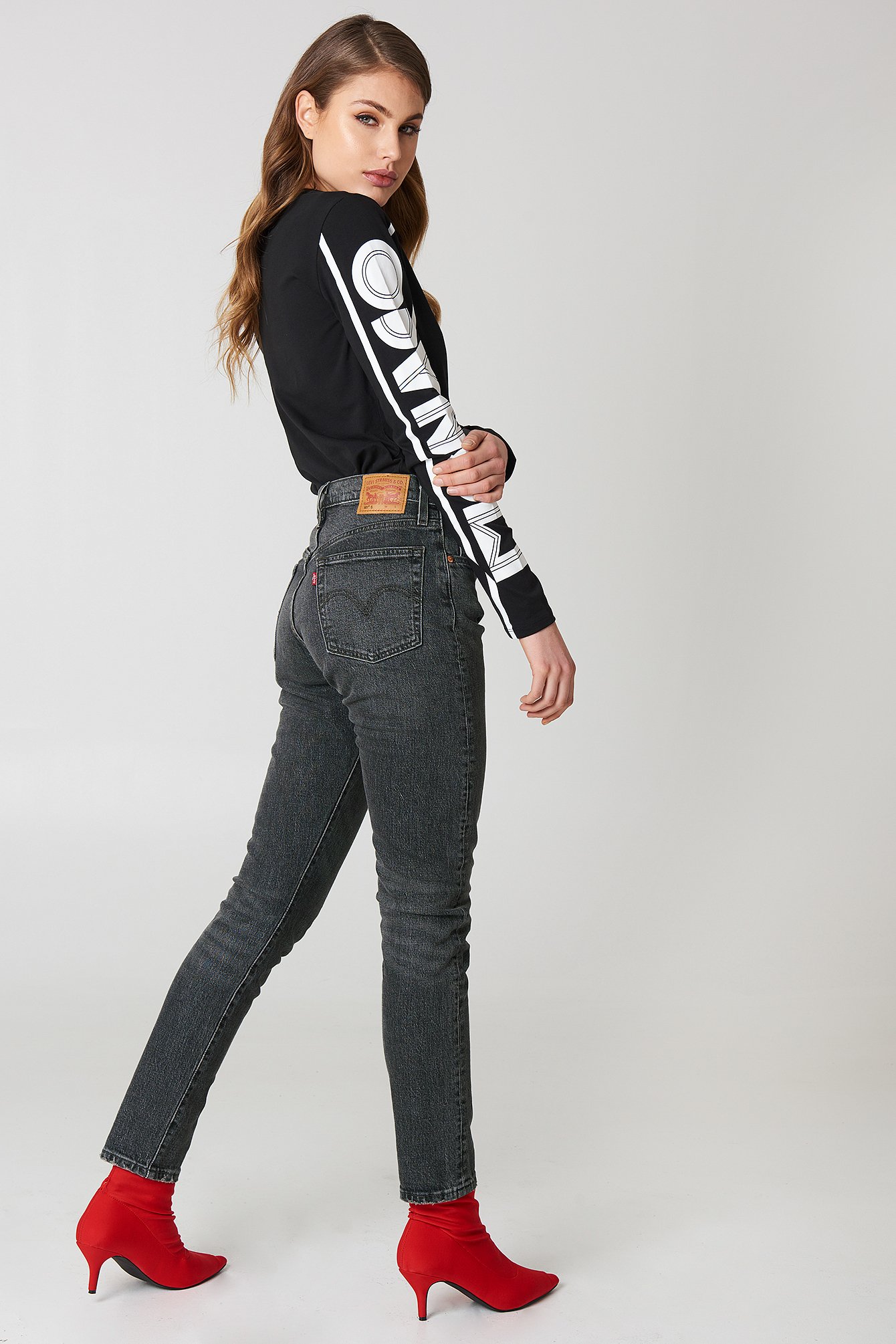 501 skinny washed black high rise jeans