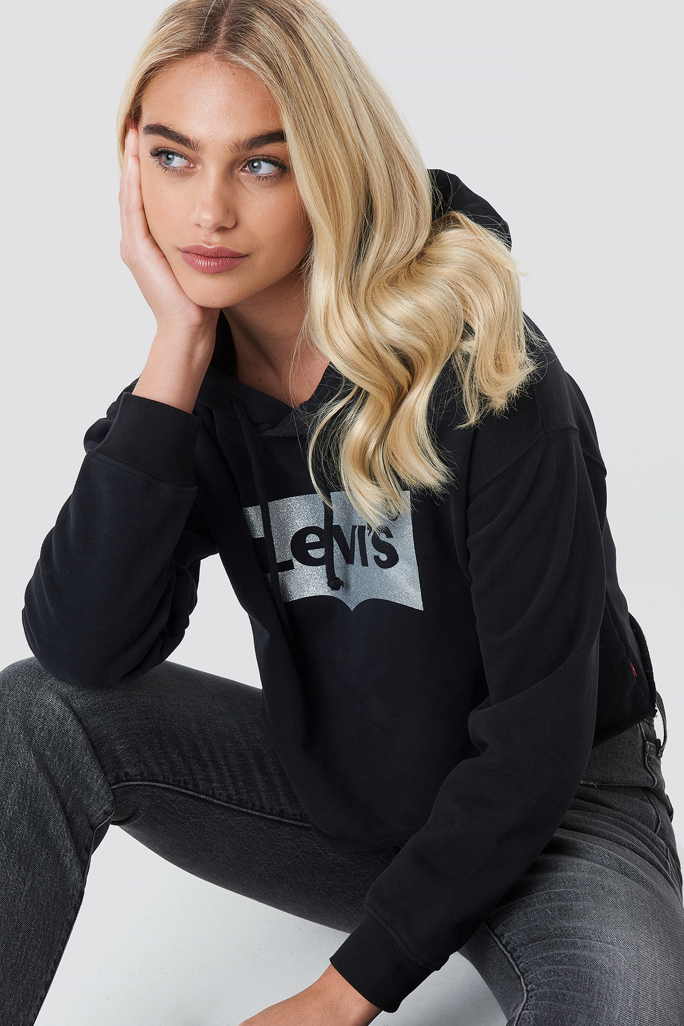 levi's graphic raw cut hoodie