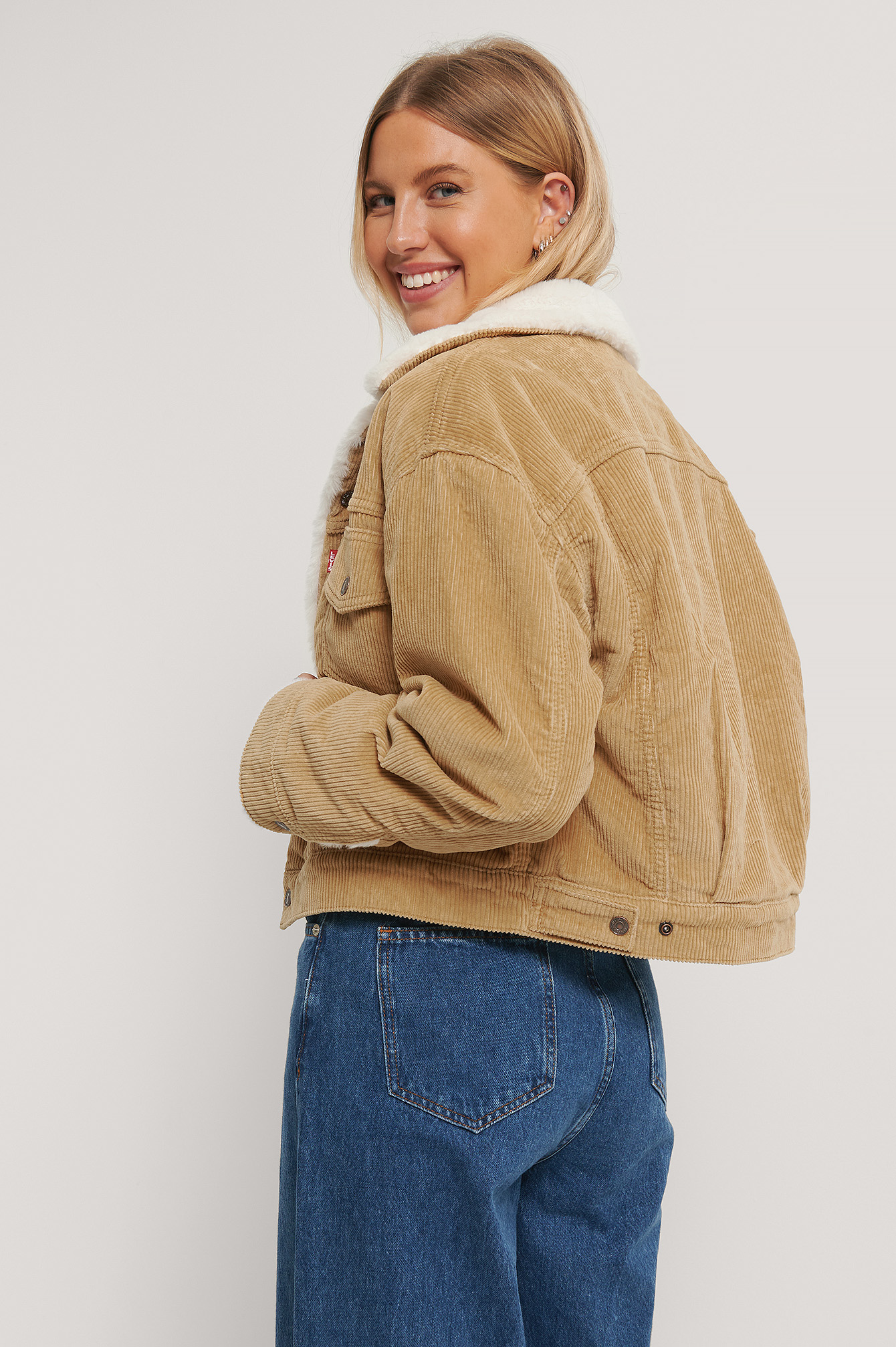 New Heritage Cord Trucker Jacket Beige 