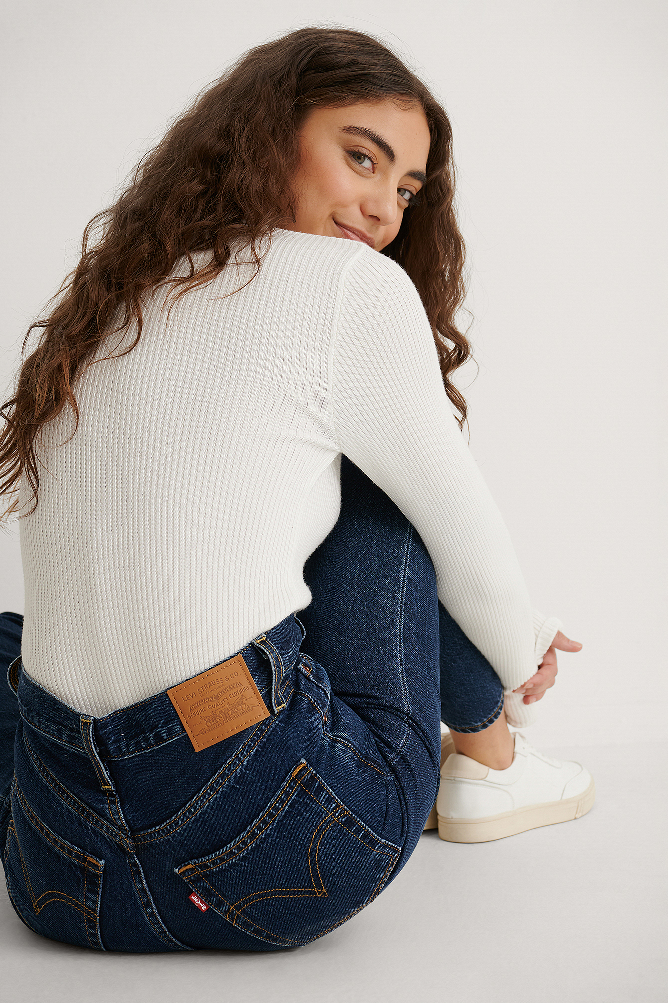 Ribcage Straight Ankle Noe Dark Blue 