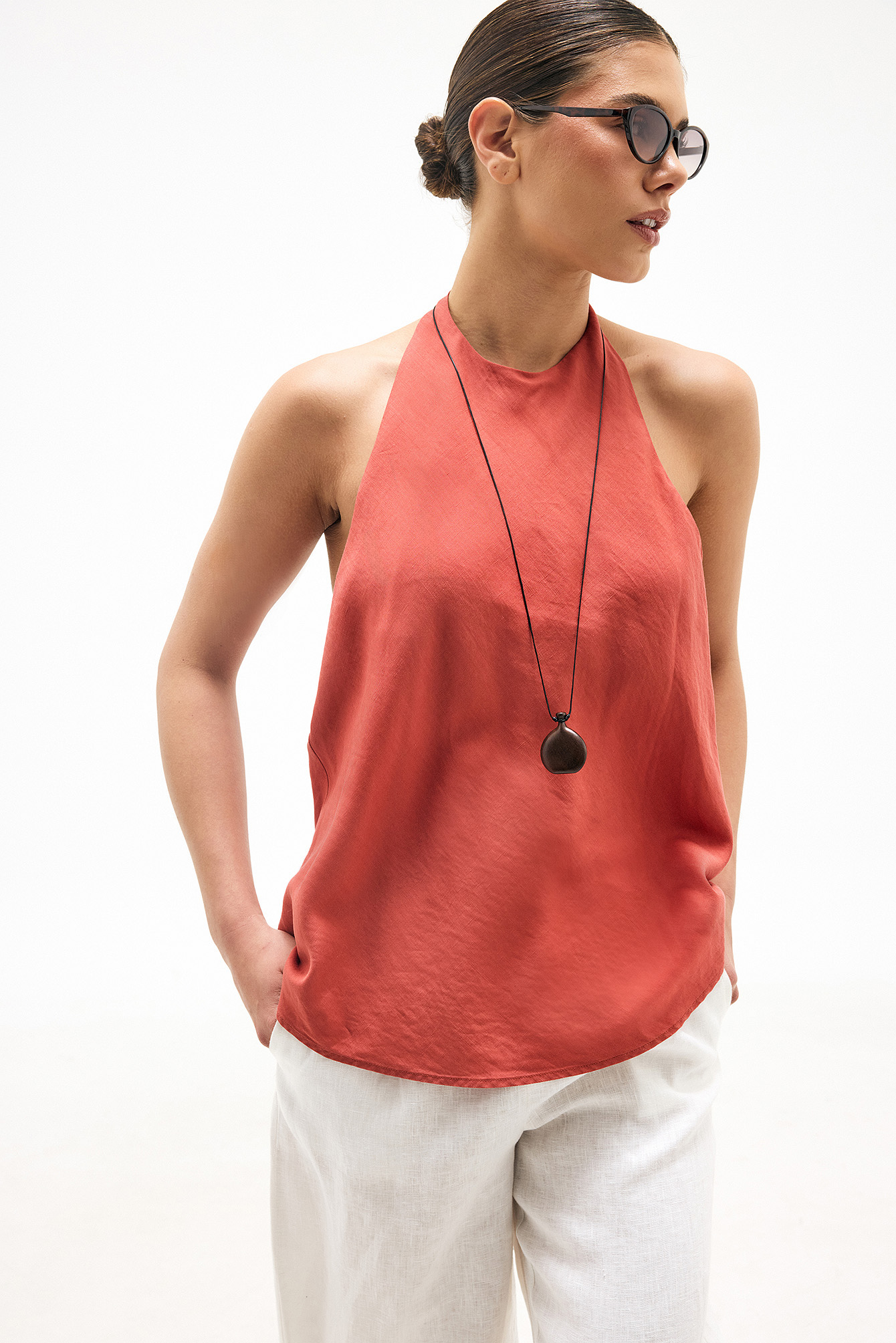 Premium Selection Linen Lyocell Blend Halterneck Top - Open Back Tops - Red - EU 44 - NA-KD / NAKD