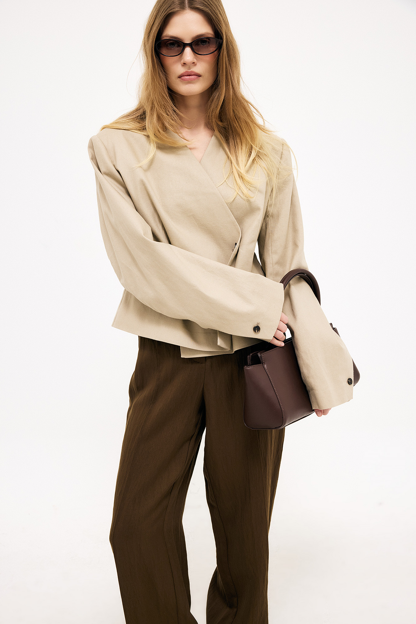 kurzer taillierter Blazer aus Leinenmischung - Kurzblazer - Beige - EU 32 - NA-KD / NAKD