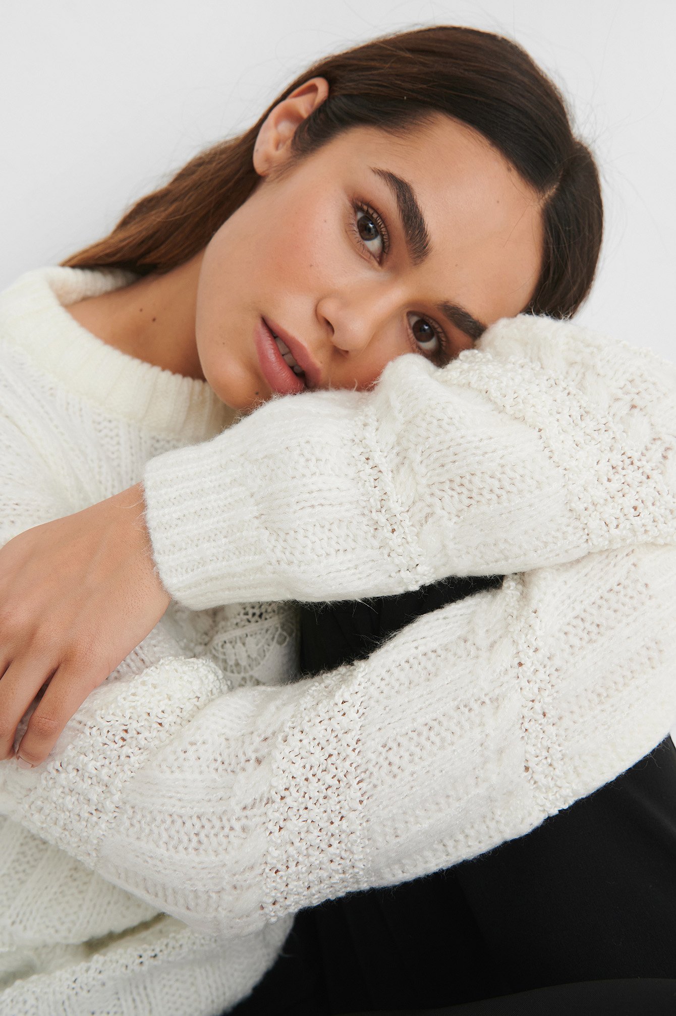 Offwhite Lace Detail Knitted Sweater