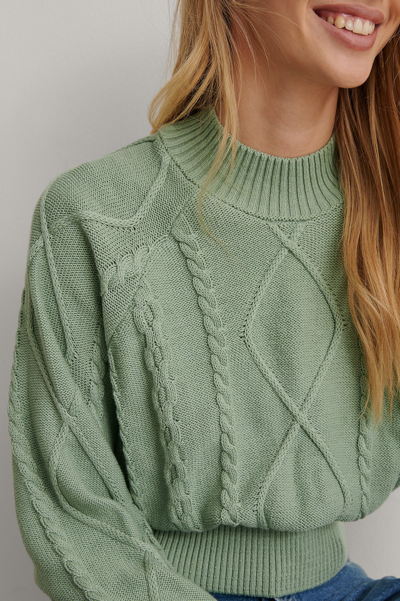 Mint Organic Volume Sleeve Knitted Sweater