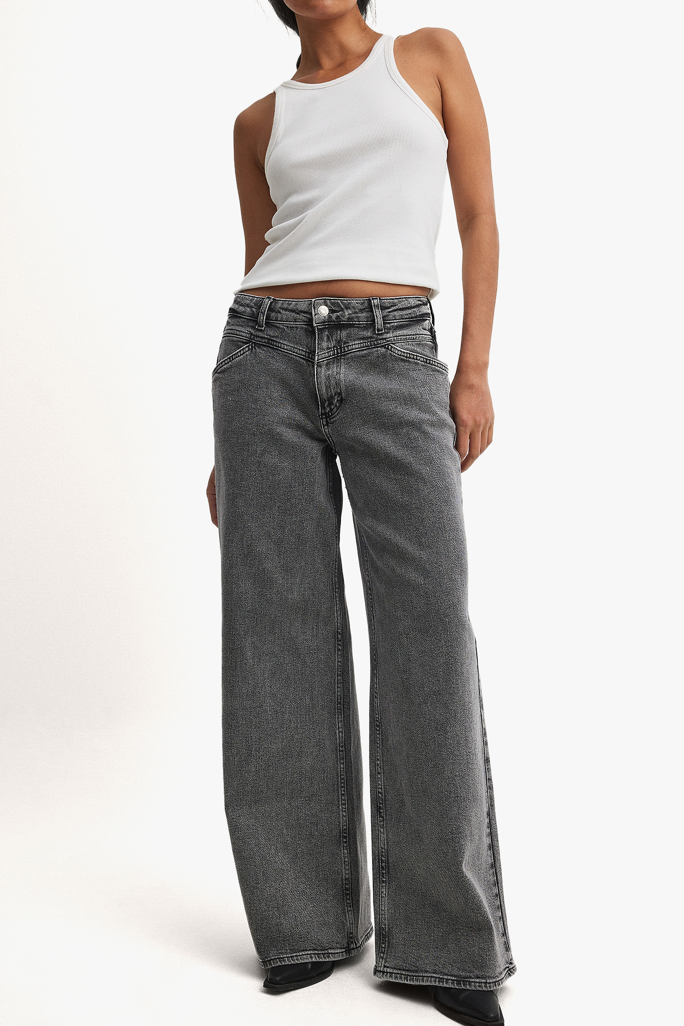 Low Waist Wide Leg Jeans