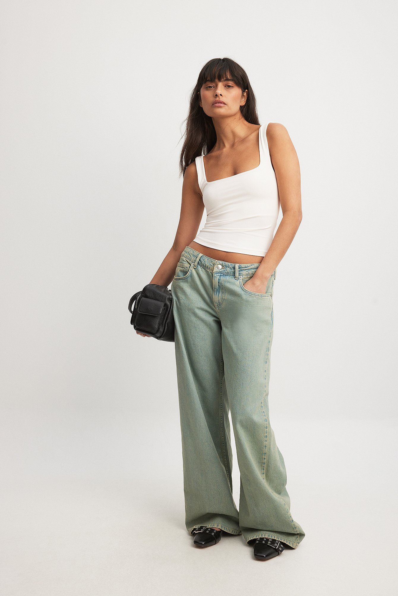 Low Waist Wide Leg Jeans