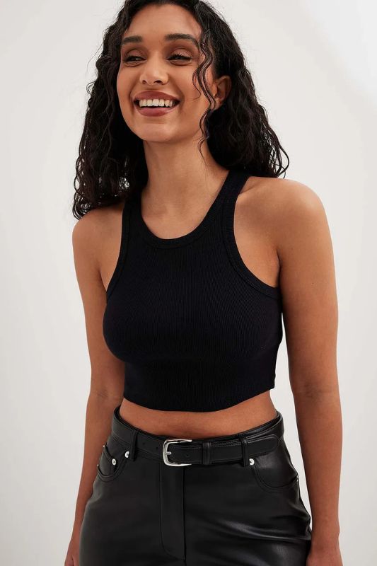8 Types Of Bras To Wear With Halter Tops | NA-KD