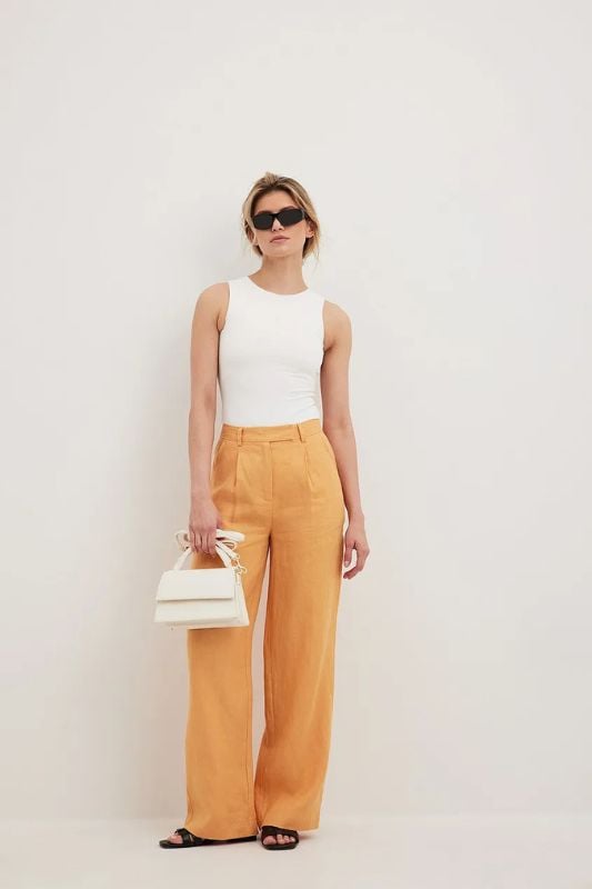 What To Wear With Linen Trousers: 7 Useful Tips