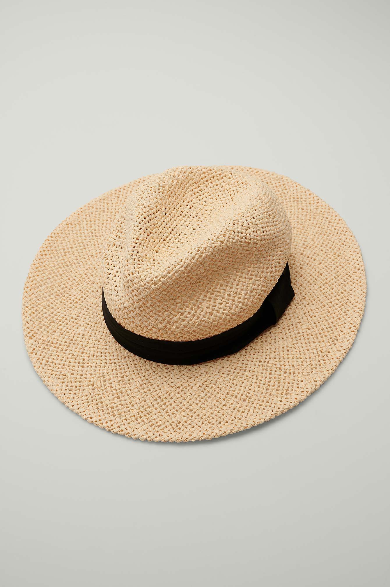 Light Beige Basico Hat