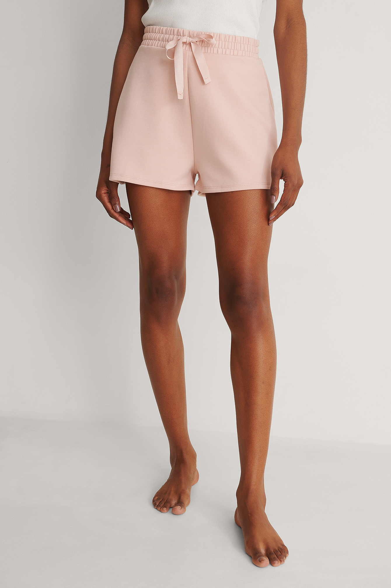 Sparen Sie 12% Damen Bekleidung Kurze Hosen Mini Shorts NA-KD Synthetik Lingerie Kurze Hose Mit Spitze in Pink 