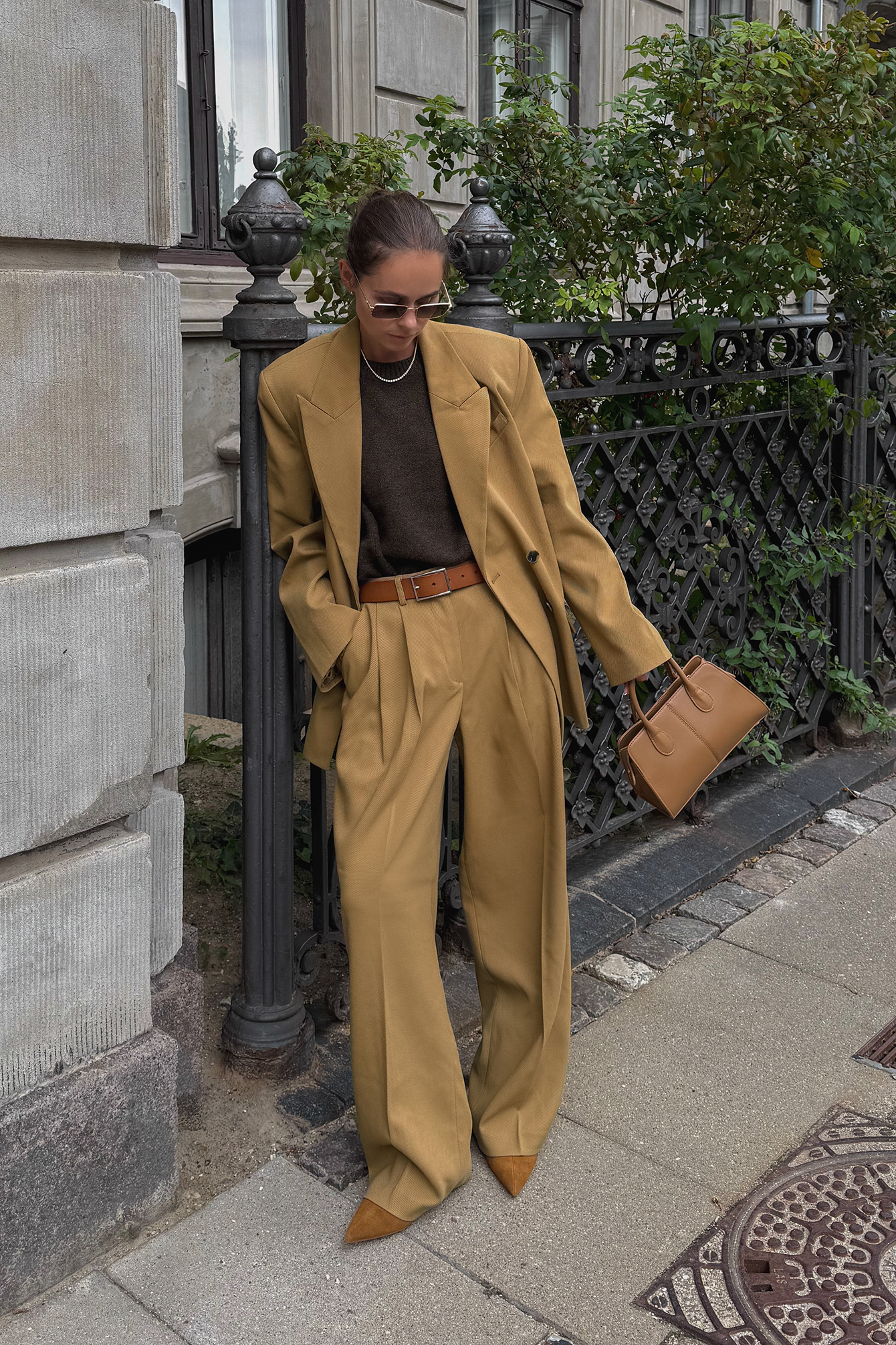 Pleated wide leg trousers