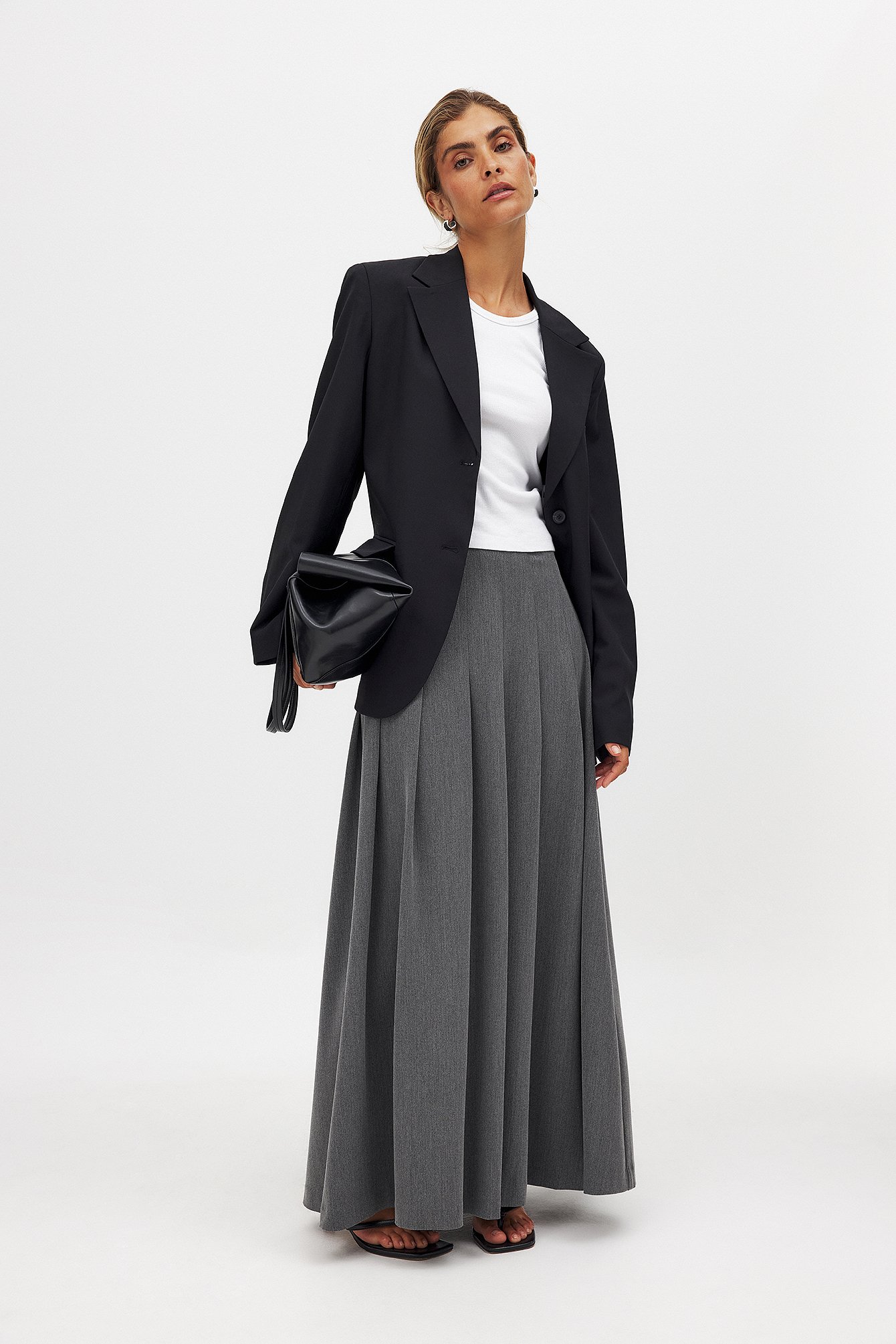 Maxi Pleated Skirt Grey | NA-KD