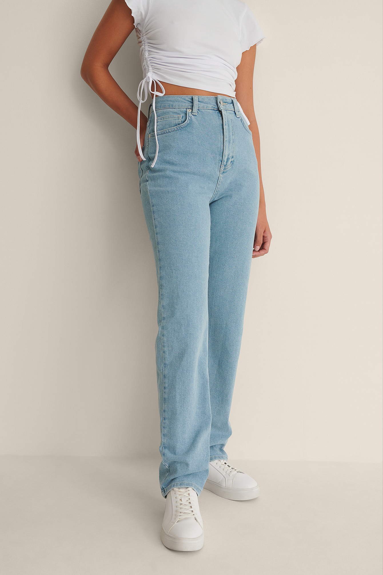 Light Wash Straight Jeans Blue | na-kd.com