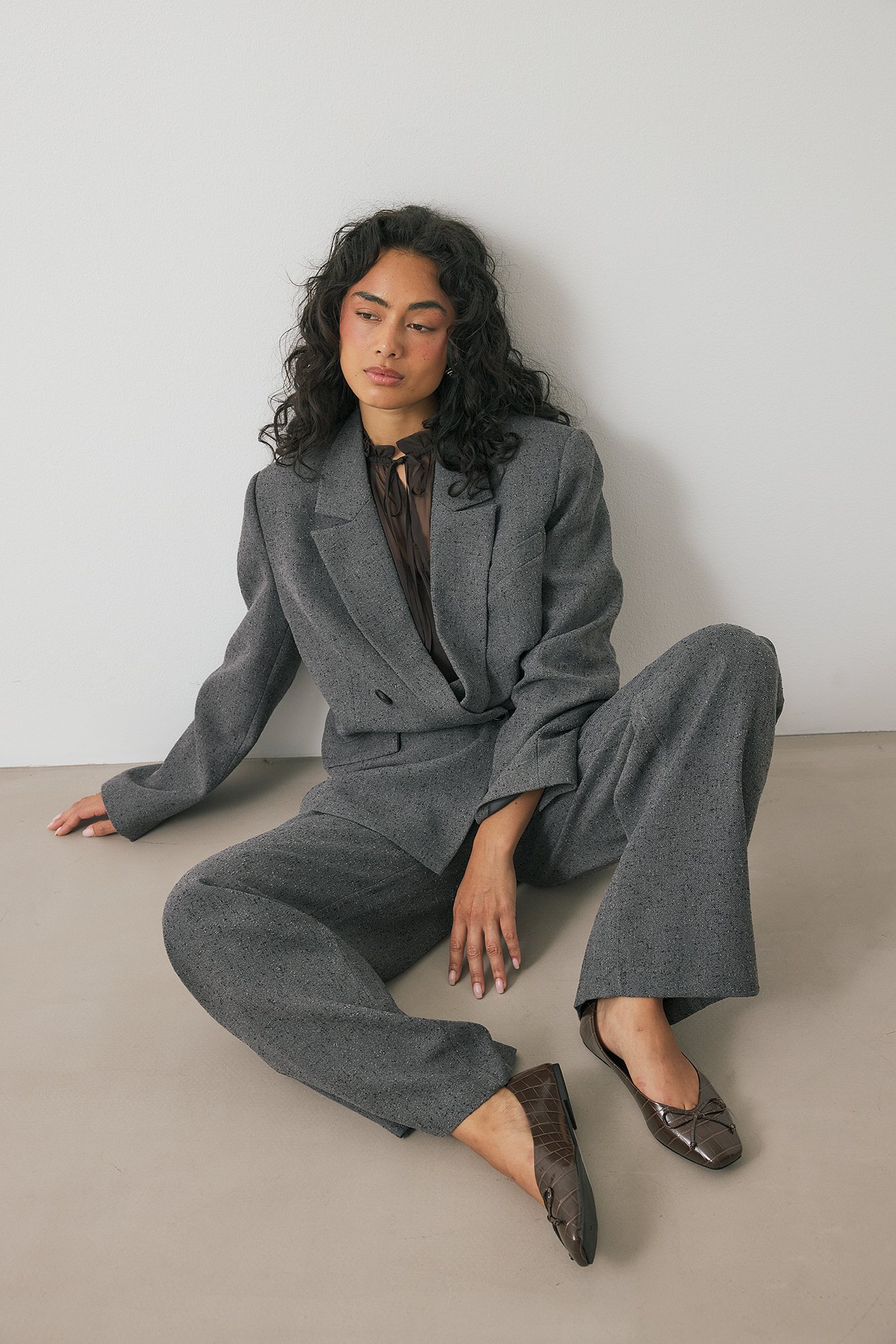 Wide leg trousers