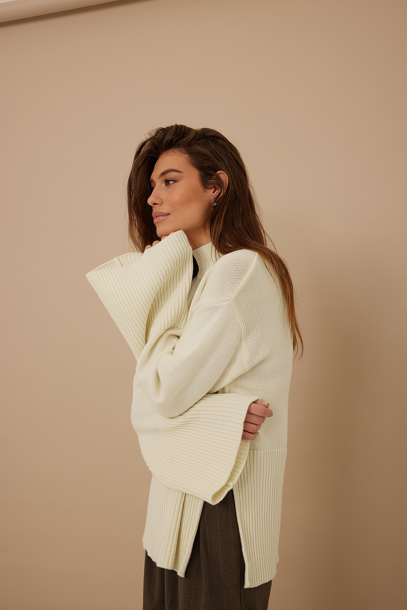 Mimi A.R x NA-KD Wide Sleeve Sweater - White