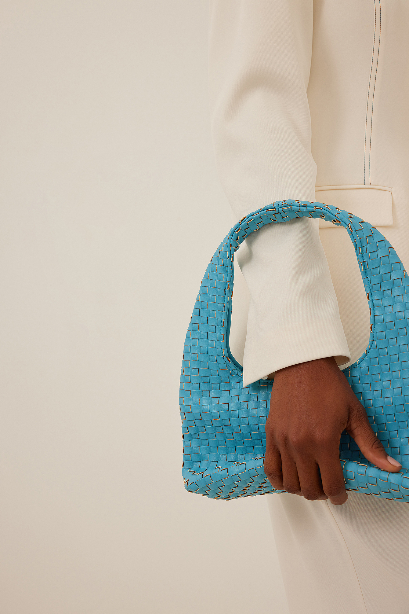 braided strap bag