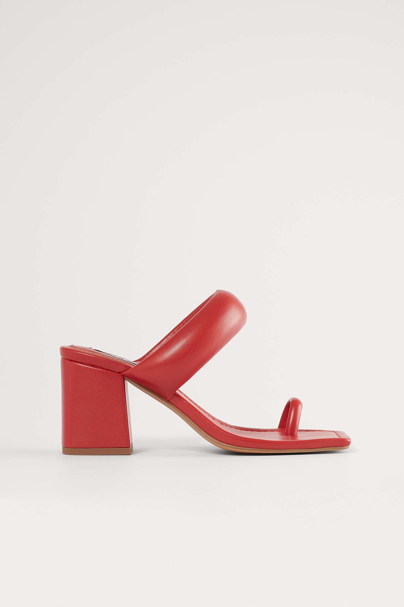 Asymmetric Puffy Heels Red | NA-KD