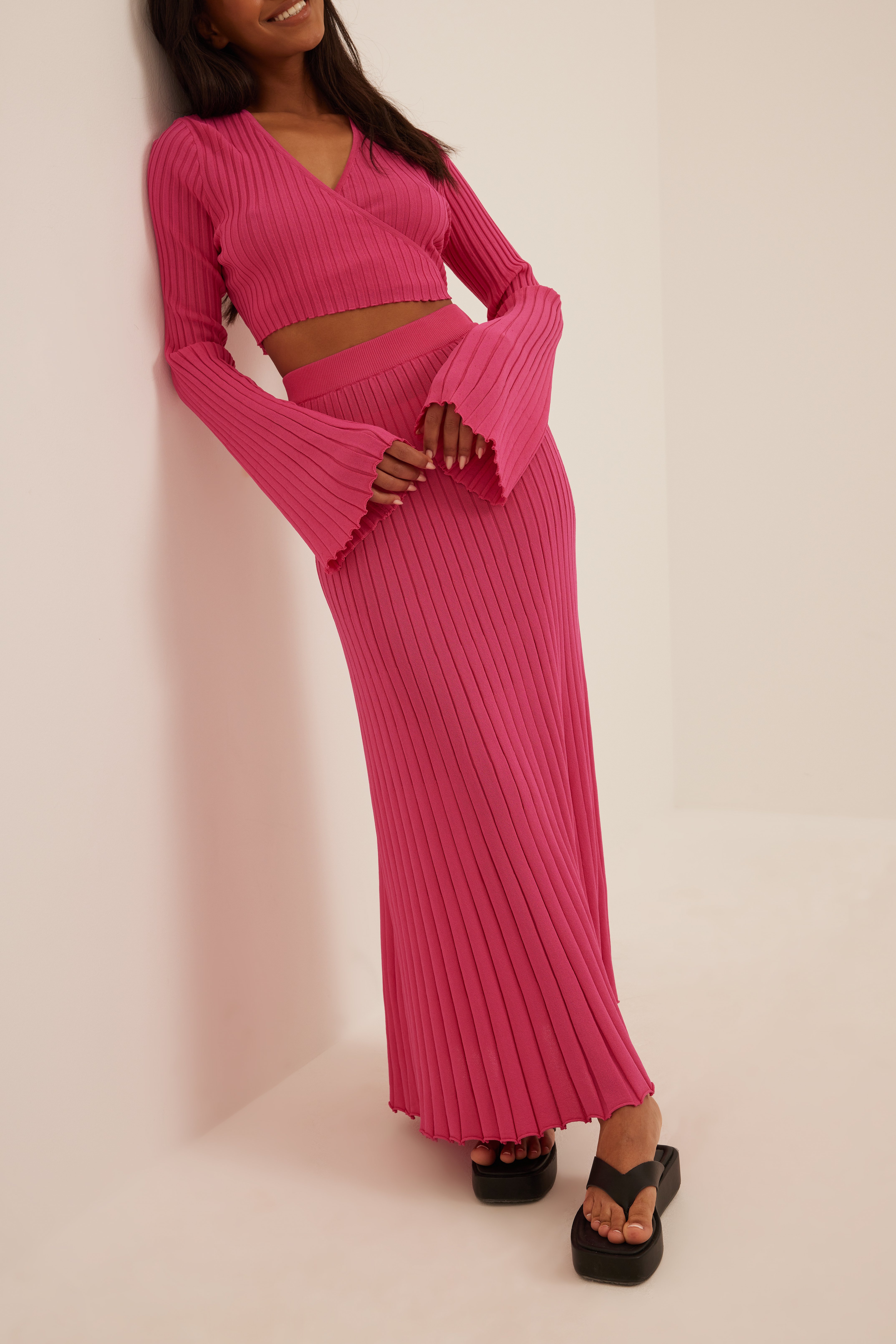 Pink Fine Knitted Ribbed Flowy Skirt