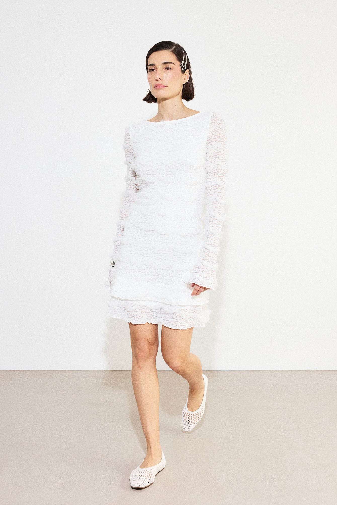 NA-KD Long Sleeve Mini Frill Dress - Graduation Dresses - Offwhite - XS (EU 32) - NA-KD / NAKD