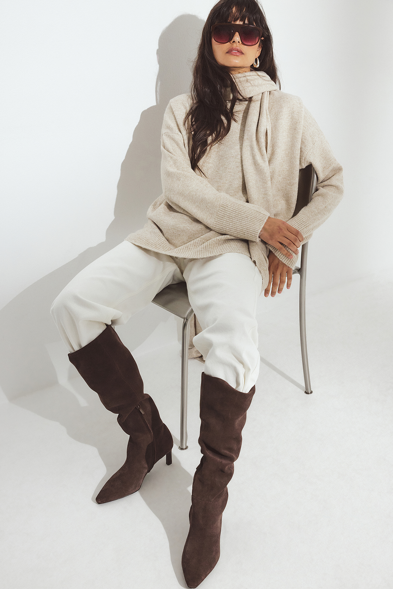 NA-KD Knitted Scarf Detail Sweater - Oversized Sweaters - Beige - XS (EU 32) - NA-KD / NAKD