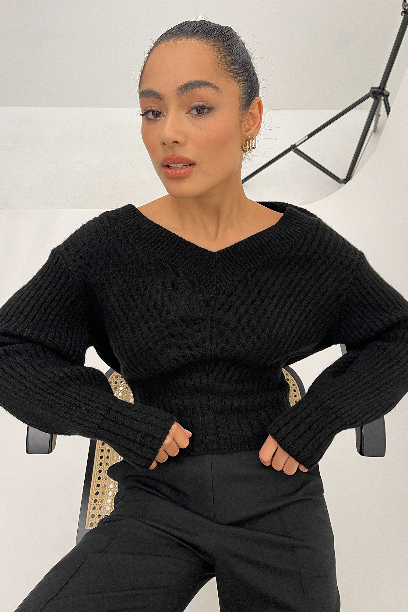 Chunky V-neck Sweater Black | na-kd.com