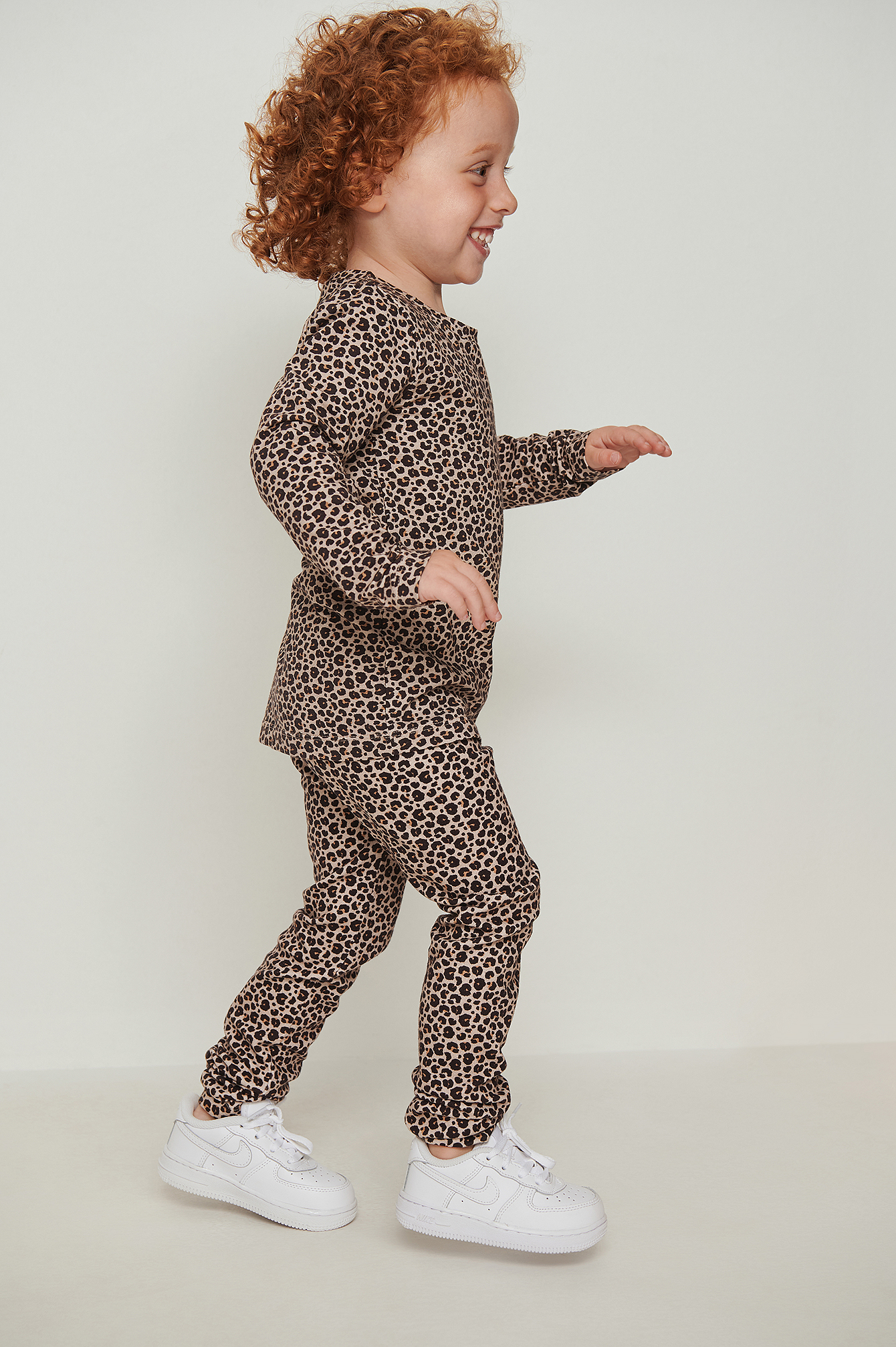 KIDS by NA-KD Kraftige økologiske leggings med leopardmønster - Multicolor