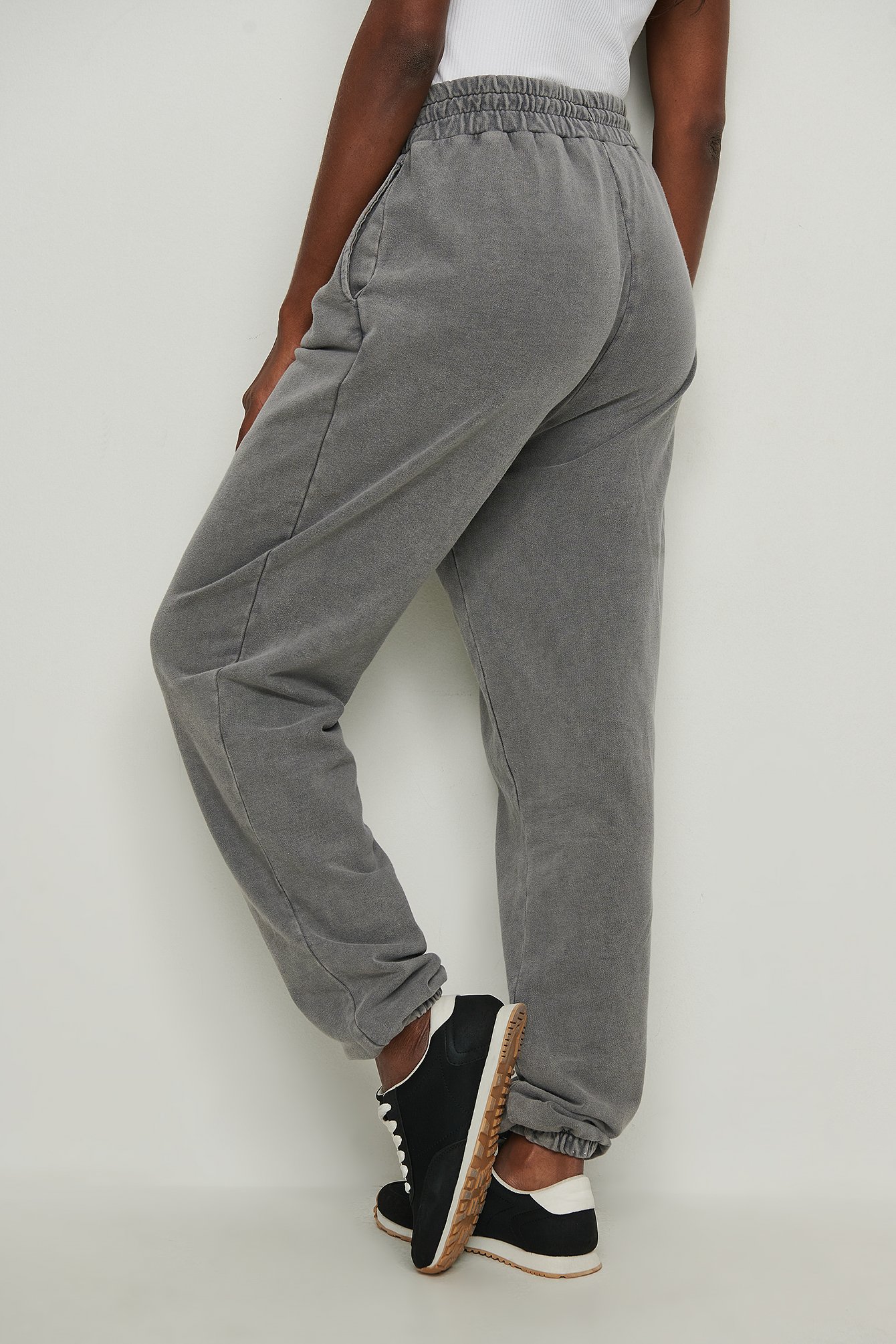Grey Pantaloni sportivi con lavaggio acido