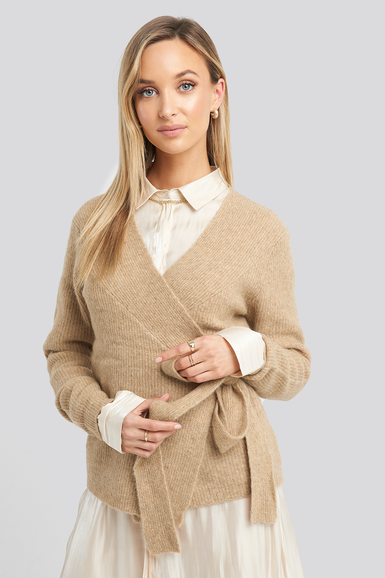 Alpaca Wrap Around Knitted Sweater Beige