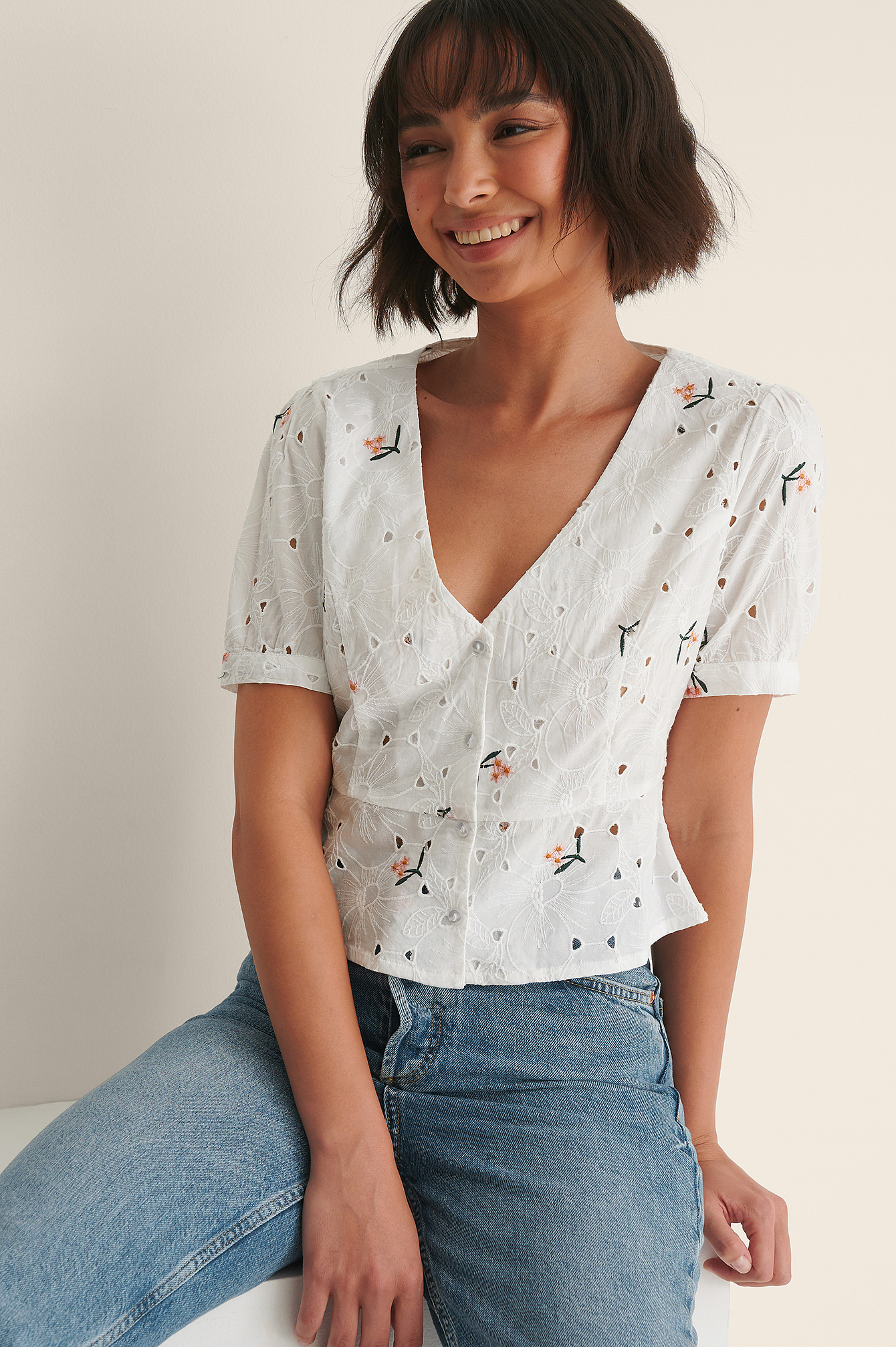 Crop top con maniche a sbuffo | TO LU Fashion