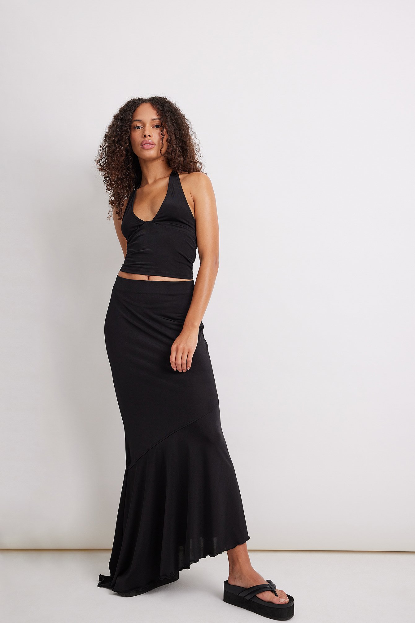 Black Asymmetrisk kjol