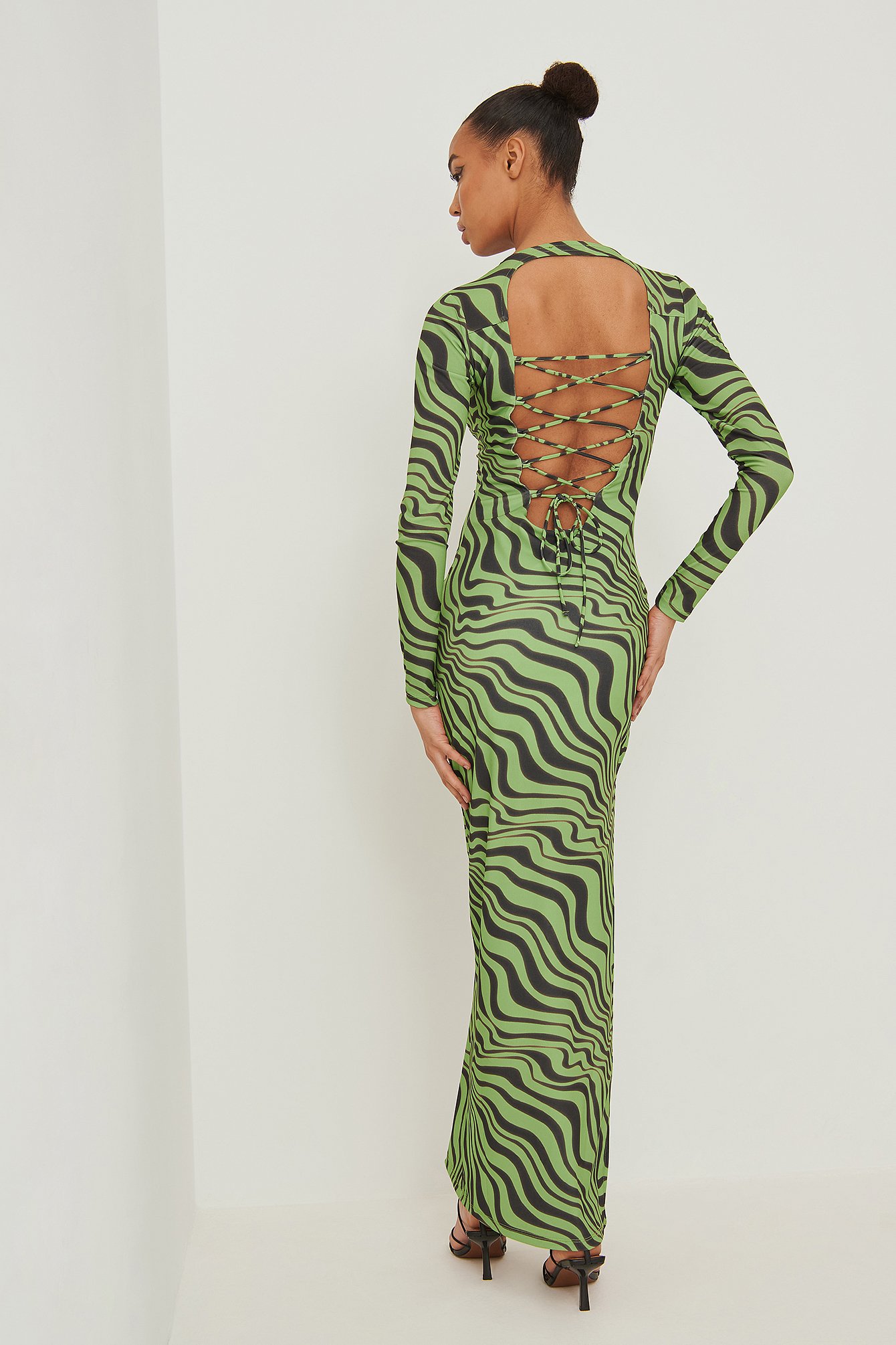 Green Print Vestido maxi con detalle de tirantes en la espalda