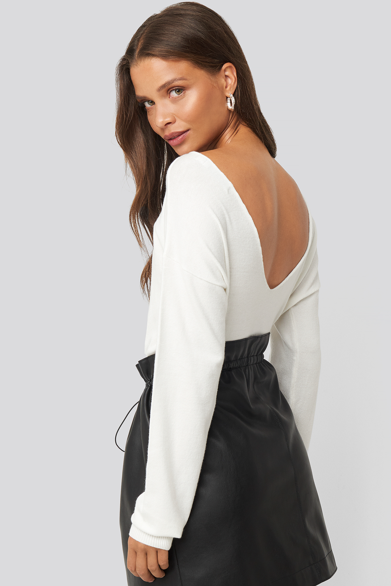 Back V-neck Cropped Sweater Offwhite