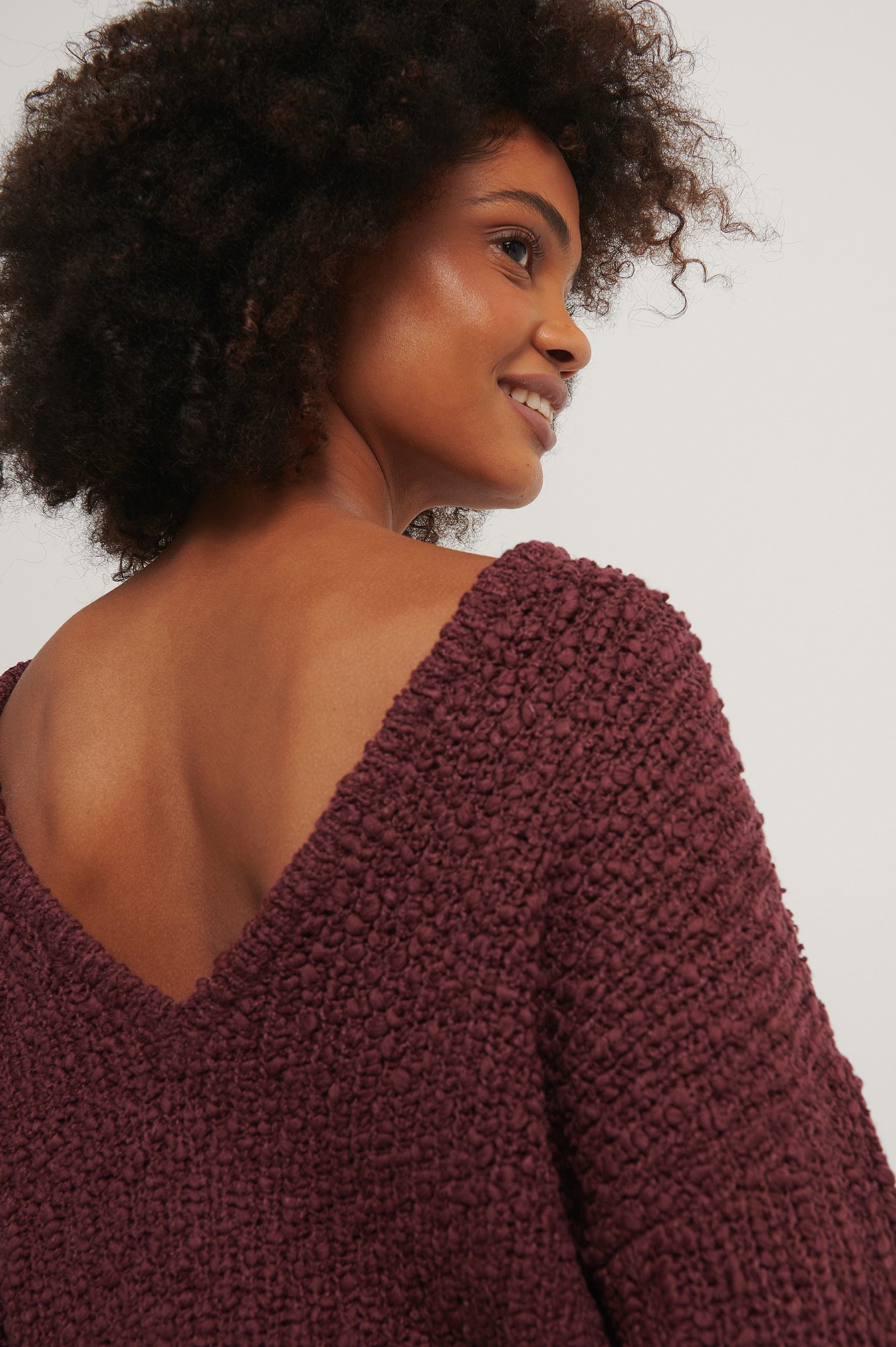 Bordeaux Back V-neck Knitted Sweater