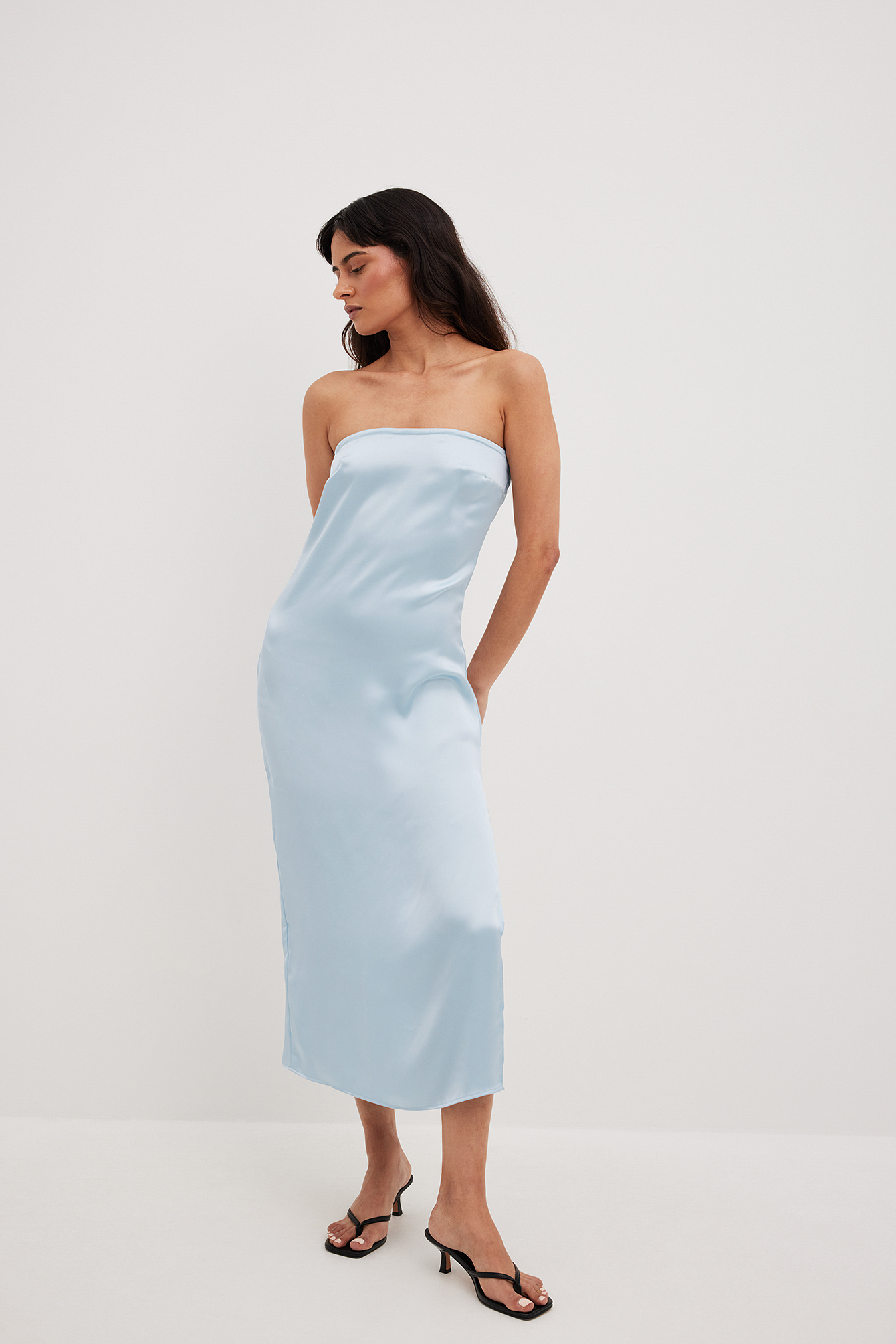 Satijnen jurk Blauw NA-KD