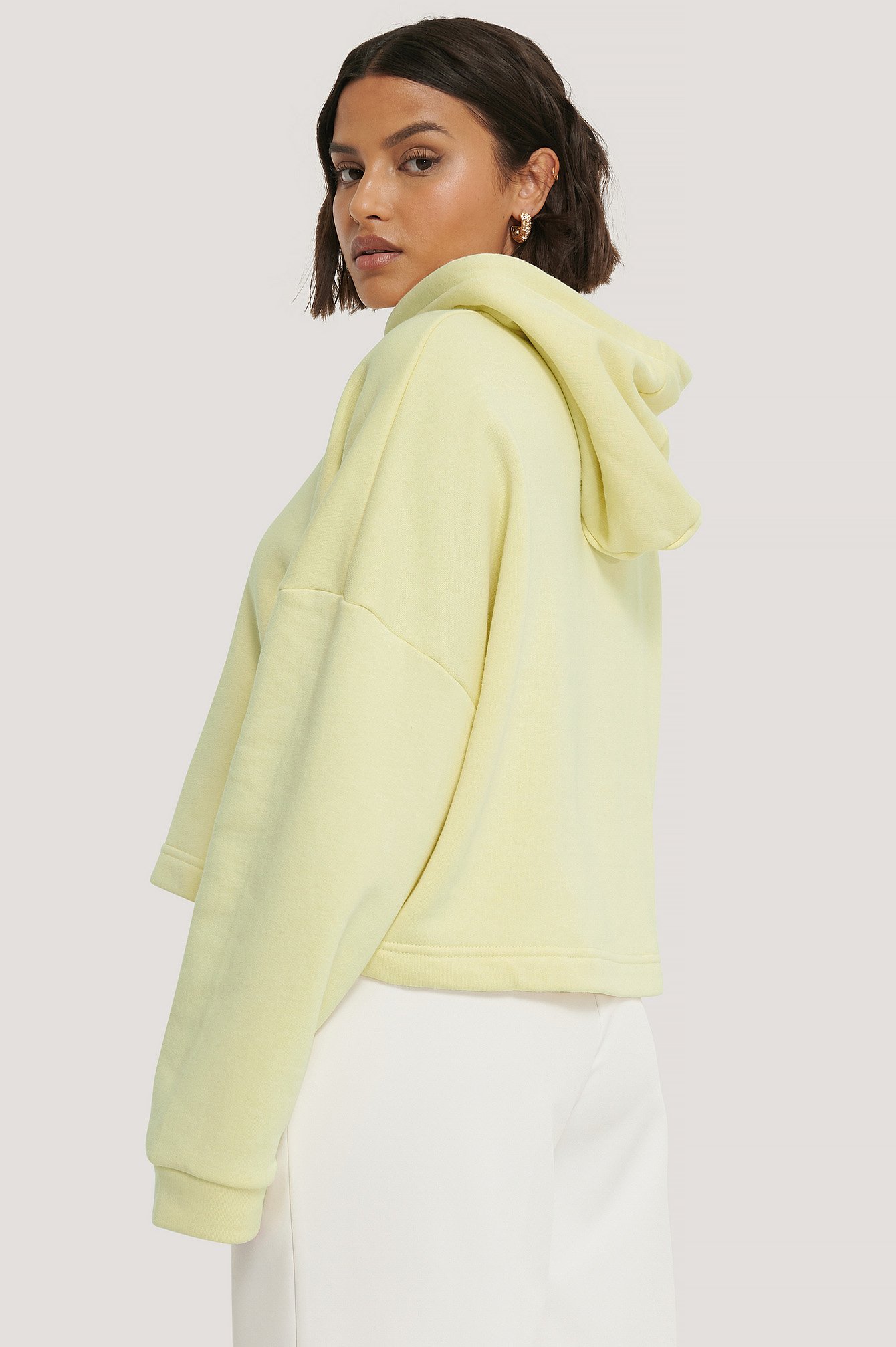 Light Yellow Organisch basic cropped hoodie