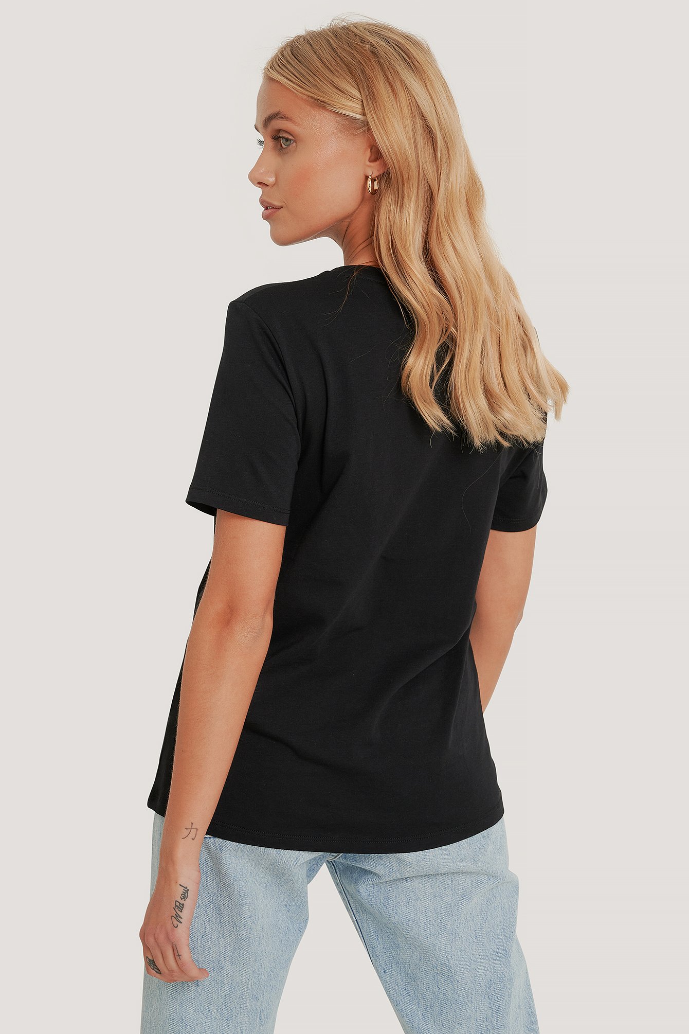 black basic tee