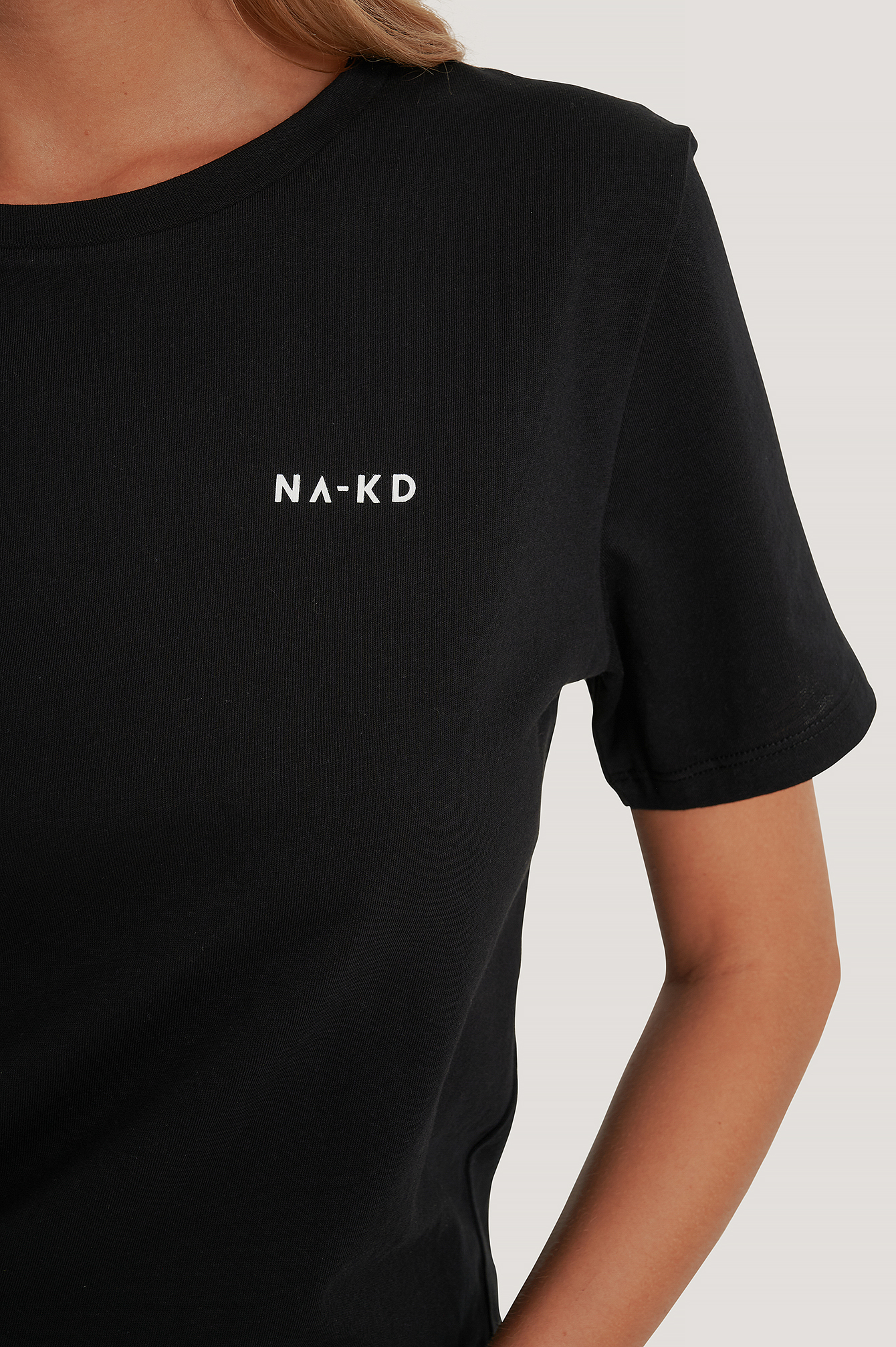 basic logo t shirt