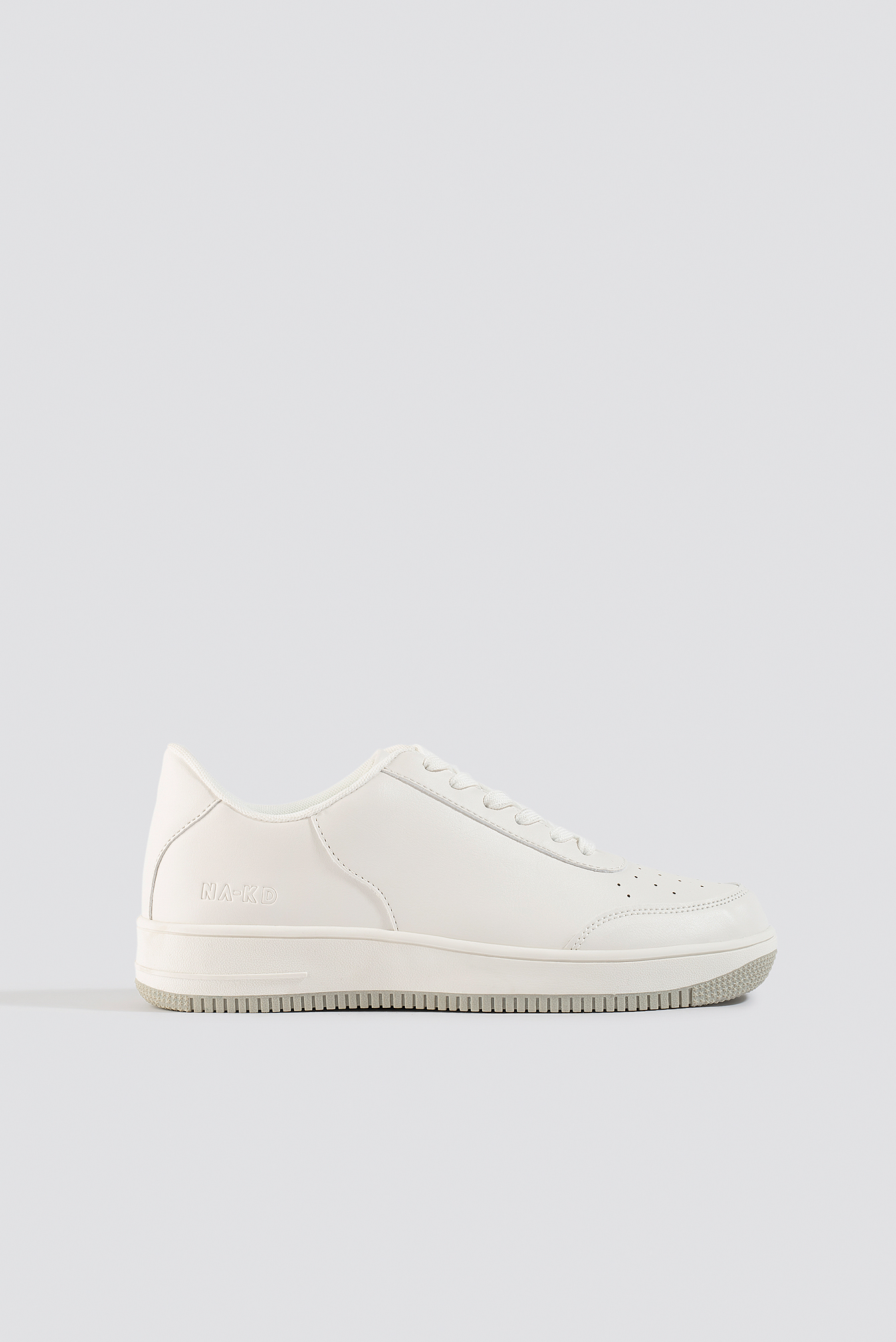 Basic Sneakers White