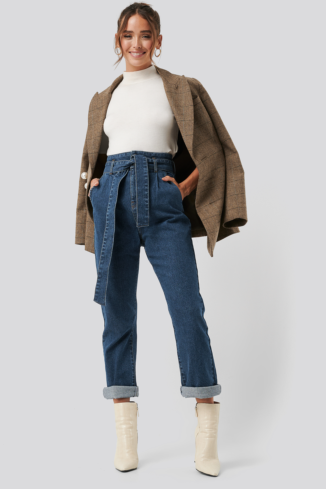 Belted Paperbag Turn Up Jeans Mid Blue Wash