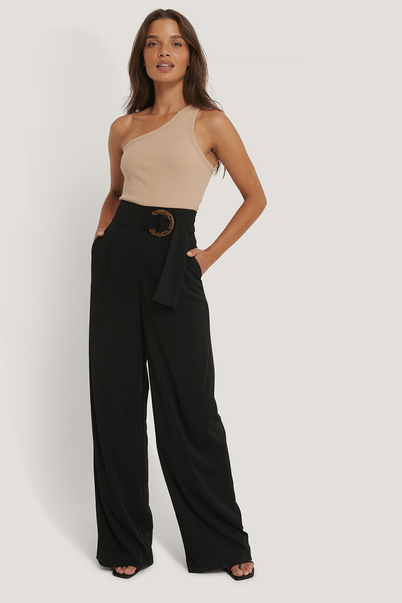 belted wide leg pants