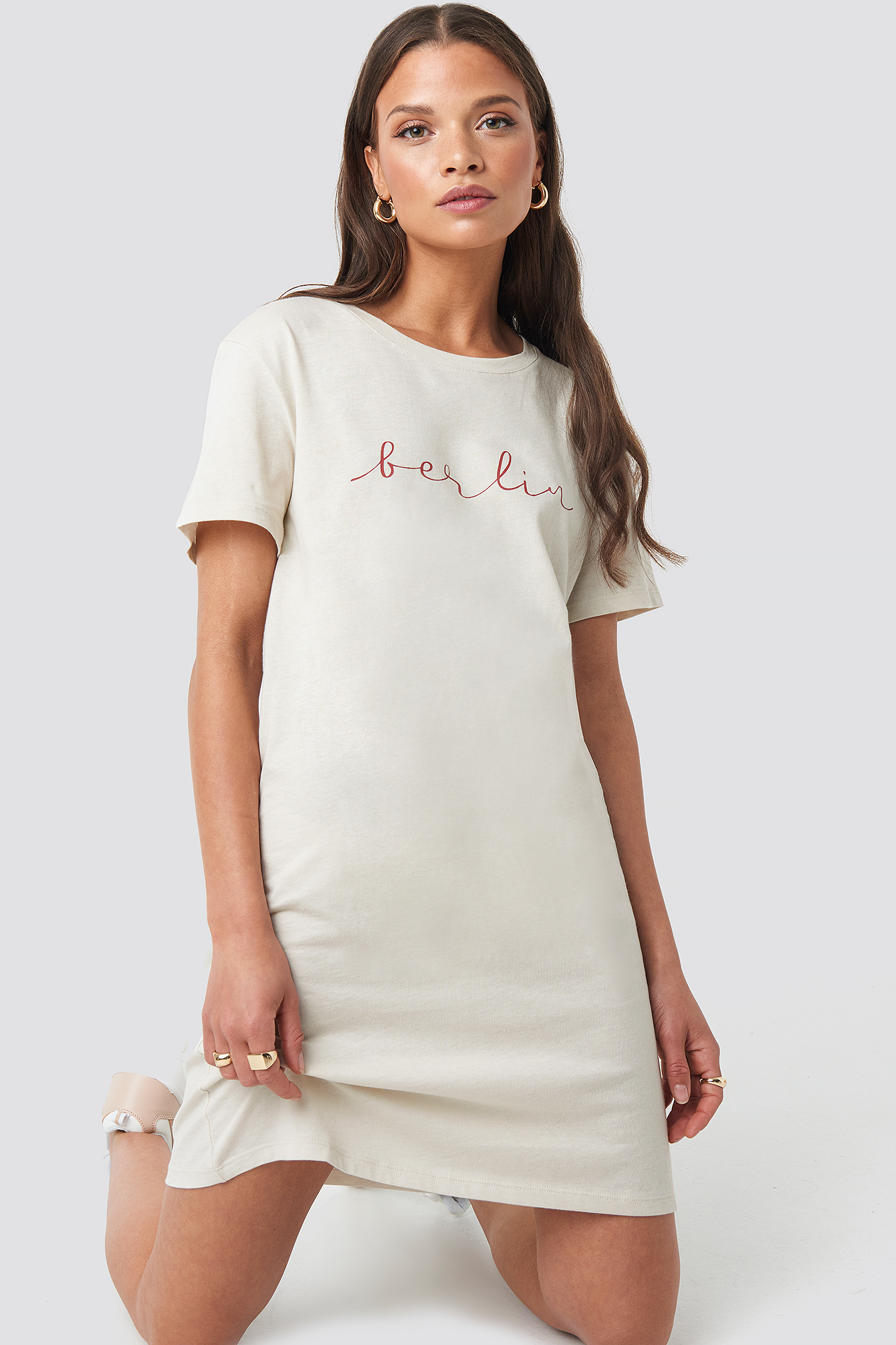 Berlin Print T-shirt Dress Dusty Light Beige