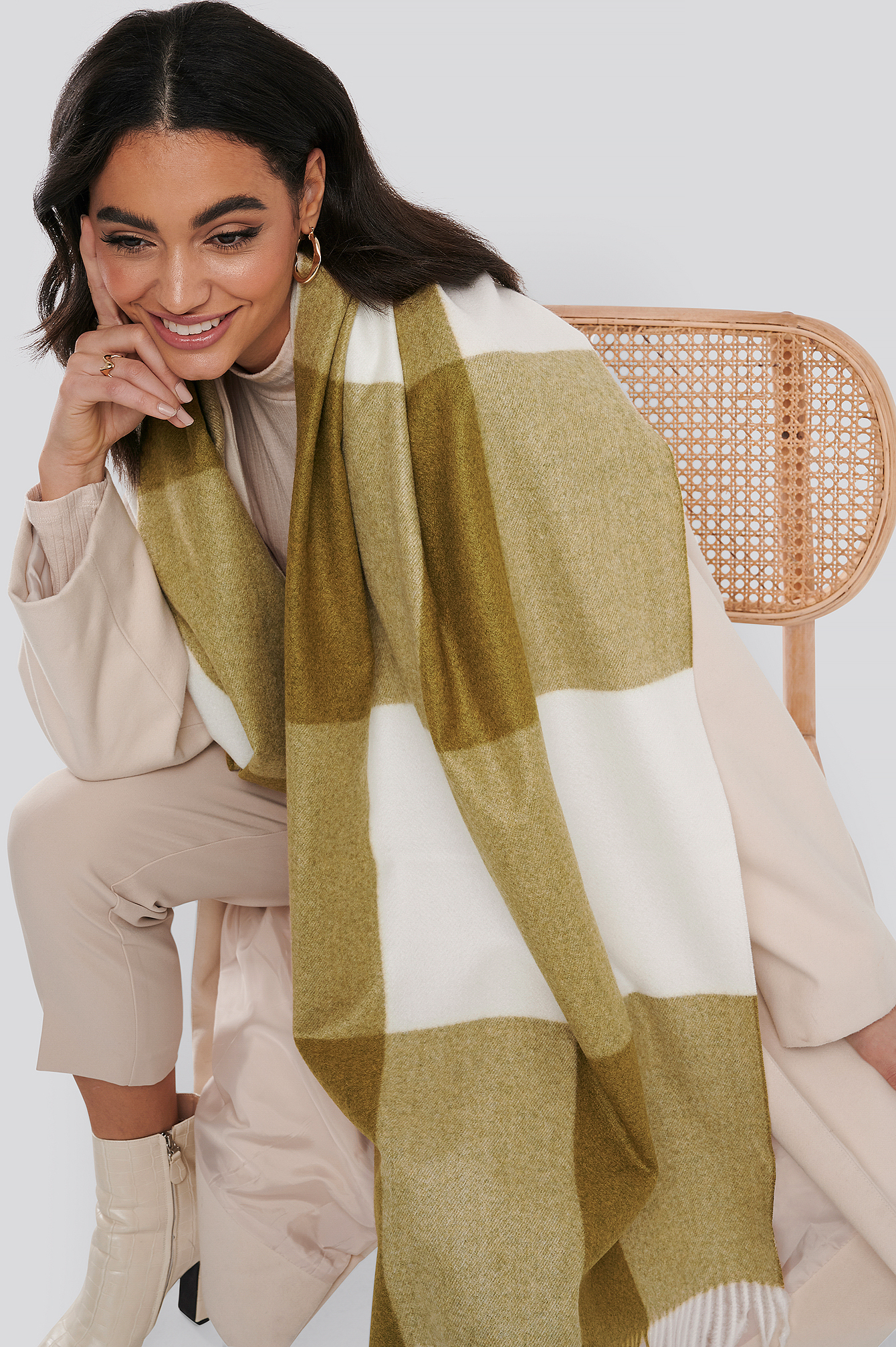 Big Checkered Soft Scarf Green/White