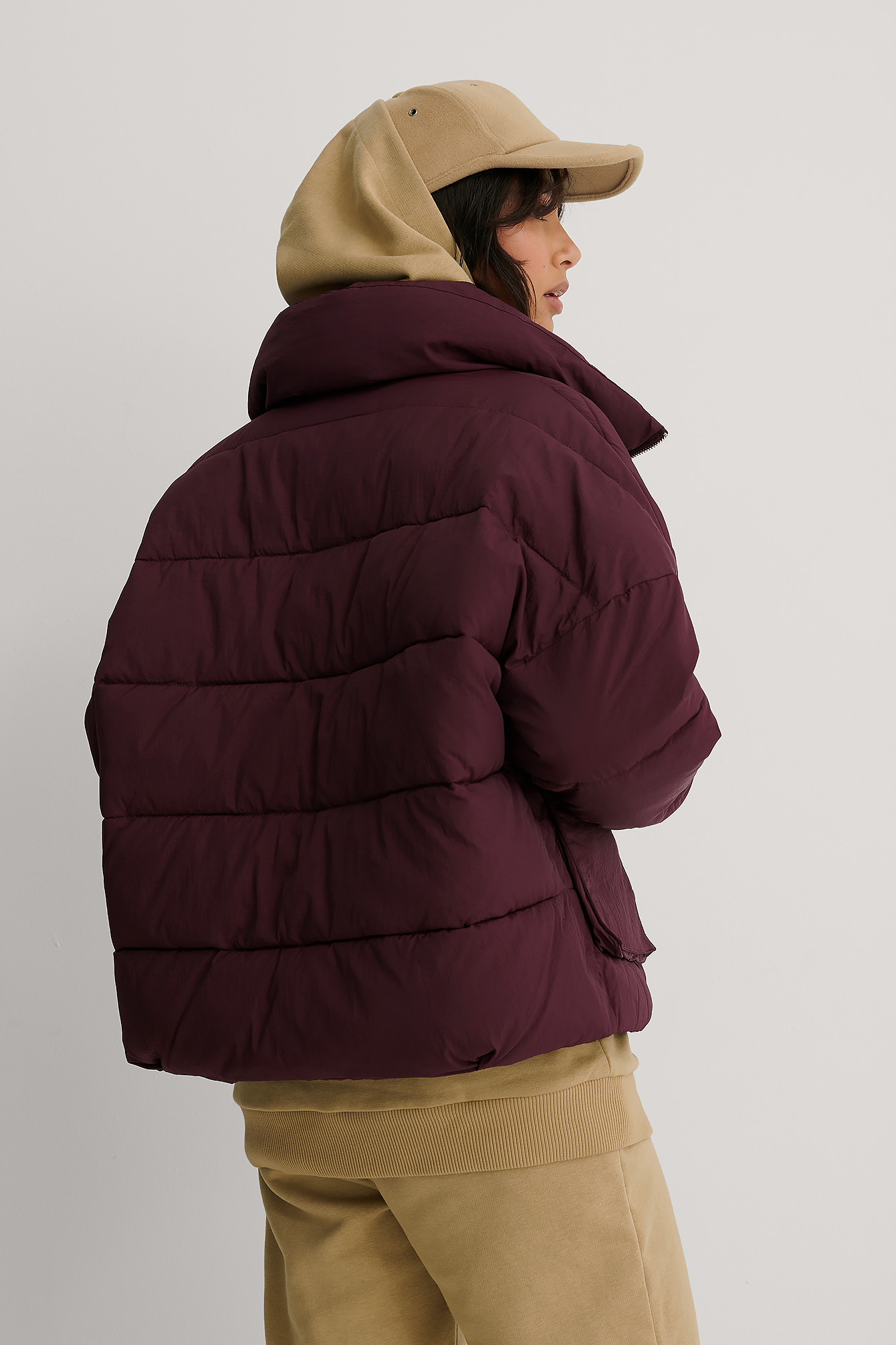 Chaqueta Acolchada Con Bolsillos Grandes Burdeos | na-kd.com