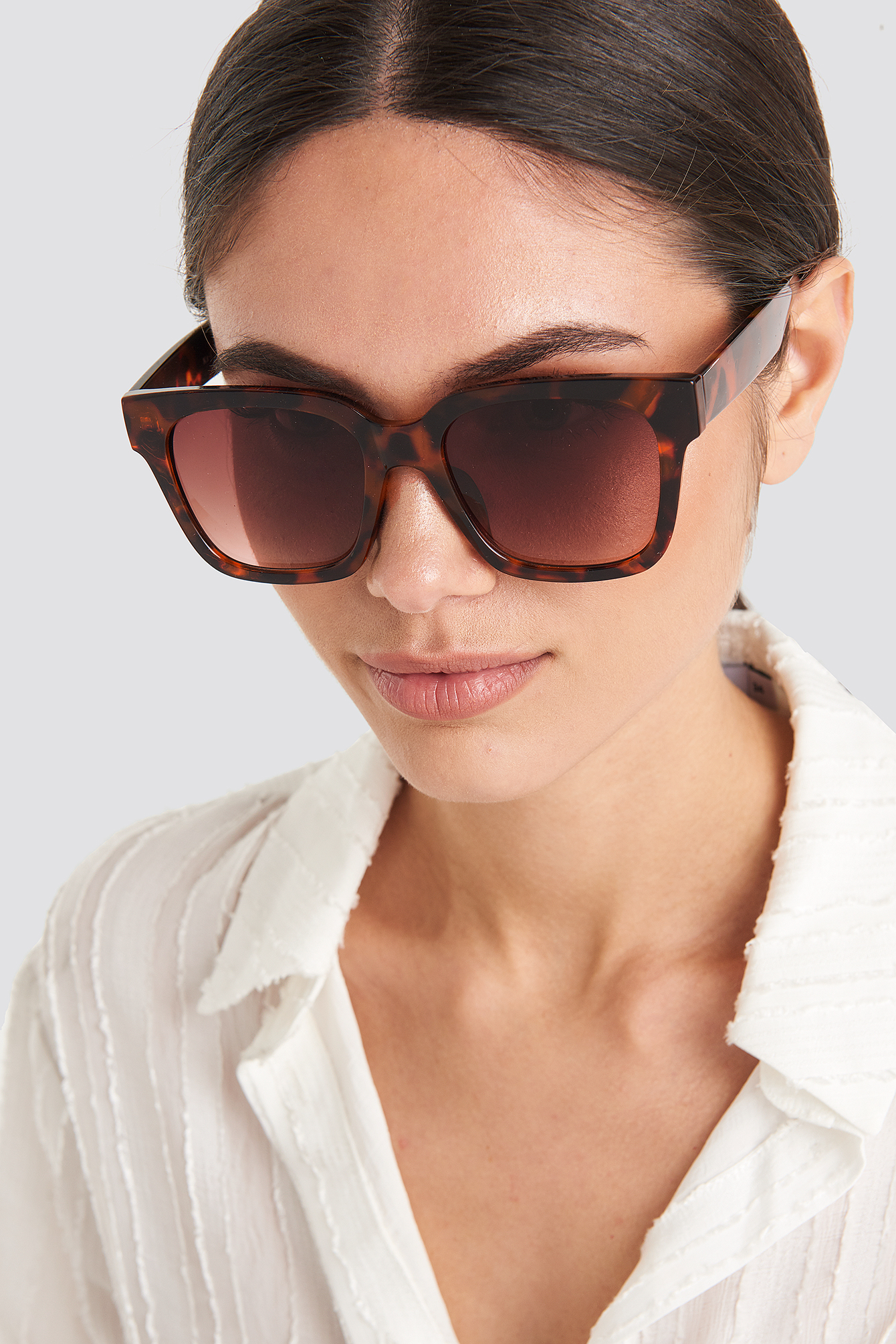 Big Rounded Edge Sunglasses Tortoise