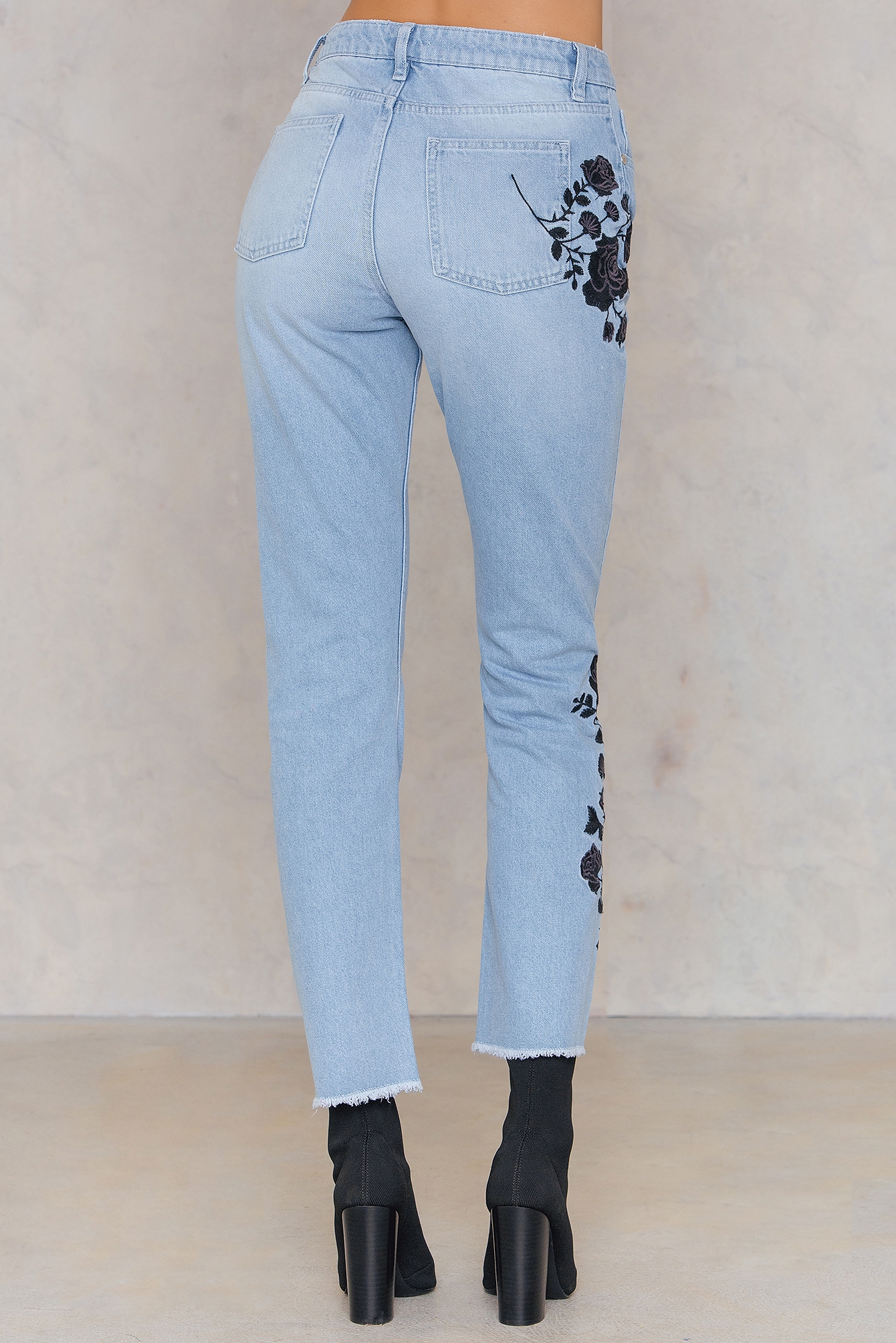 Black Embroidery Jeans Blue | na-kd.com