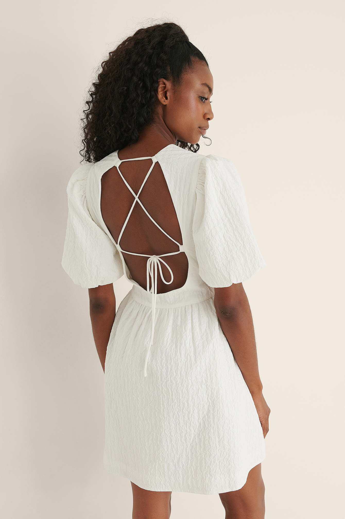 Bubble Hem Mini Dress White | na-kd.com