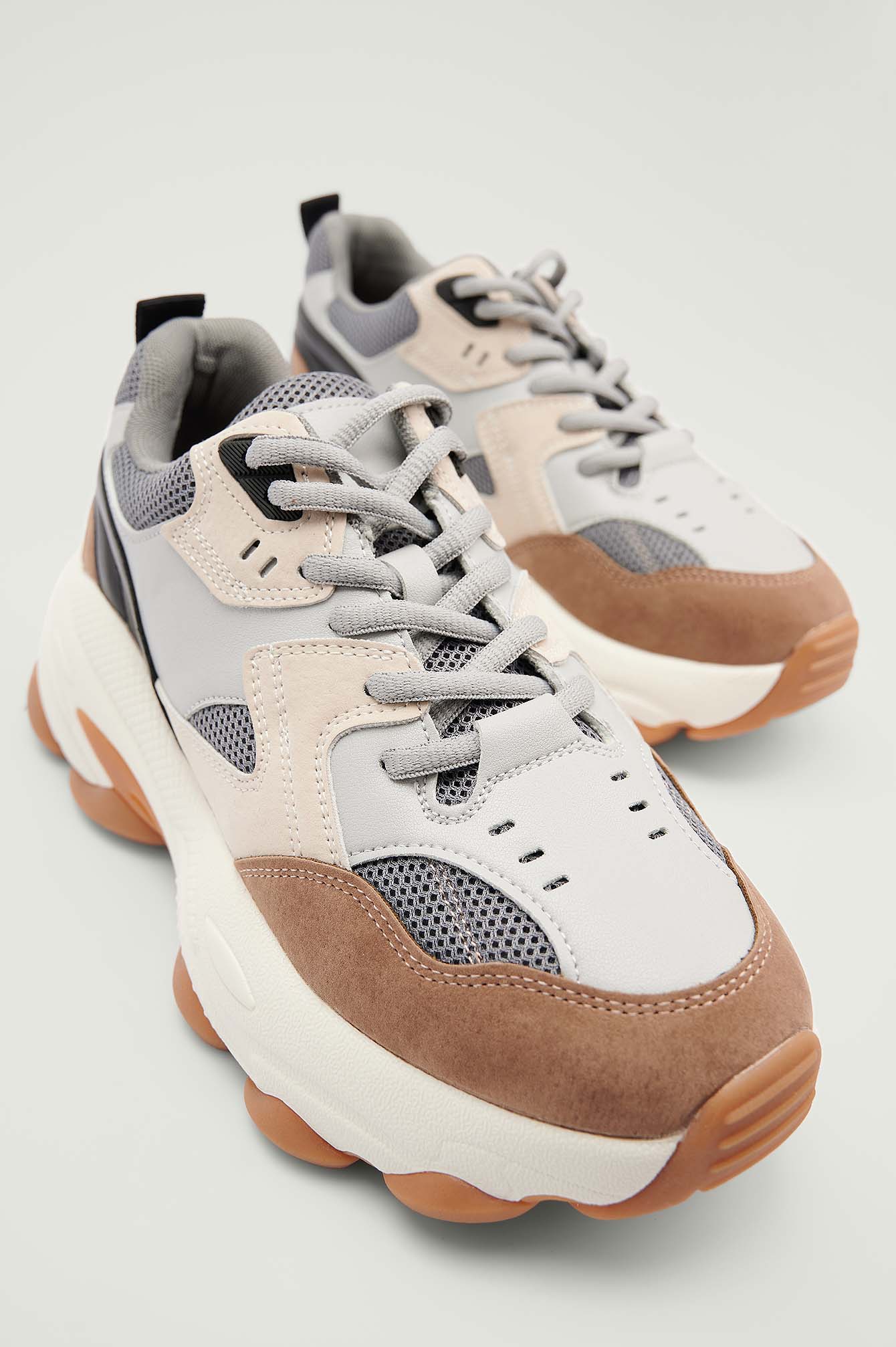 Sneakers met zool Grijs | na-kd.com