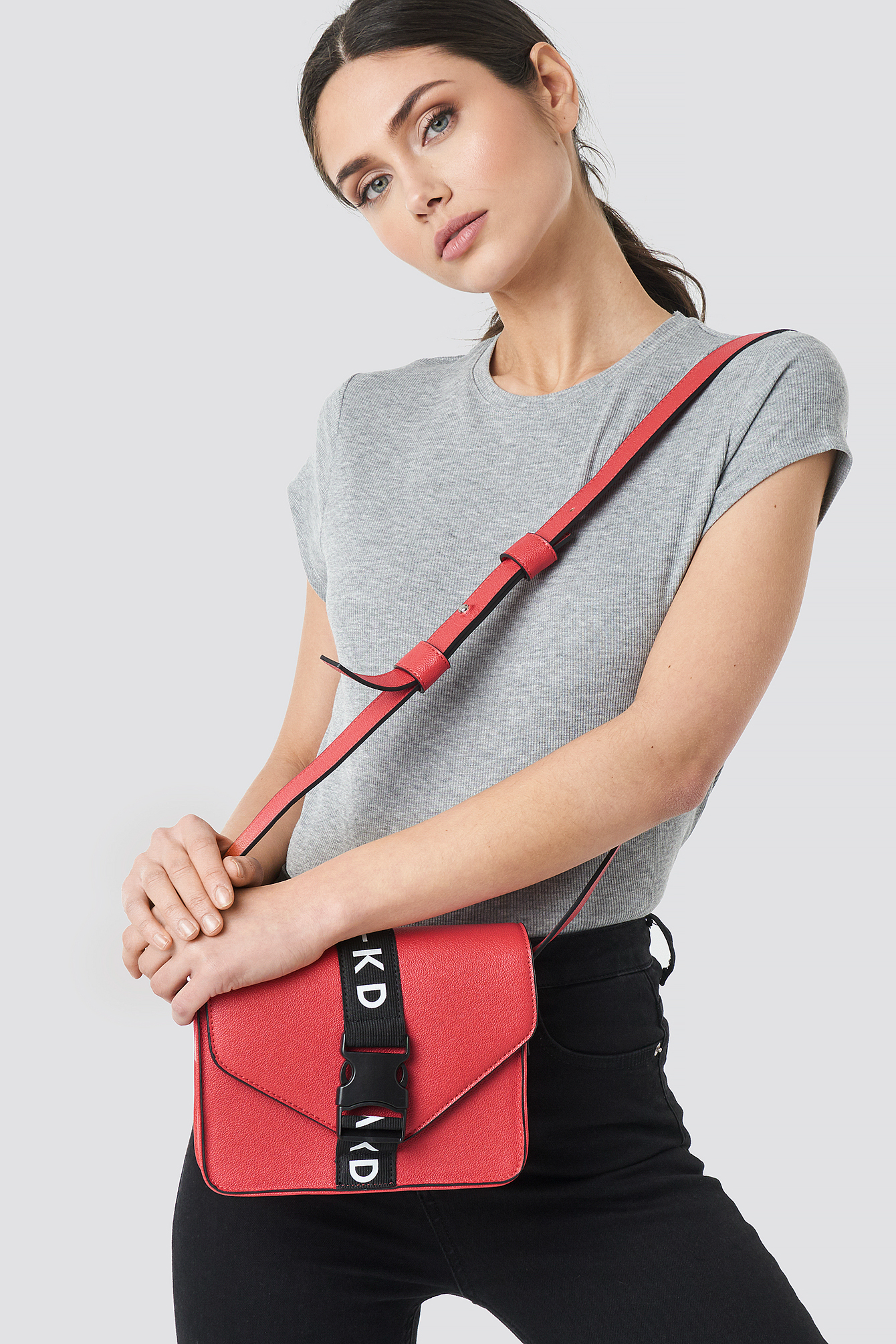 Buckle Bag Red