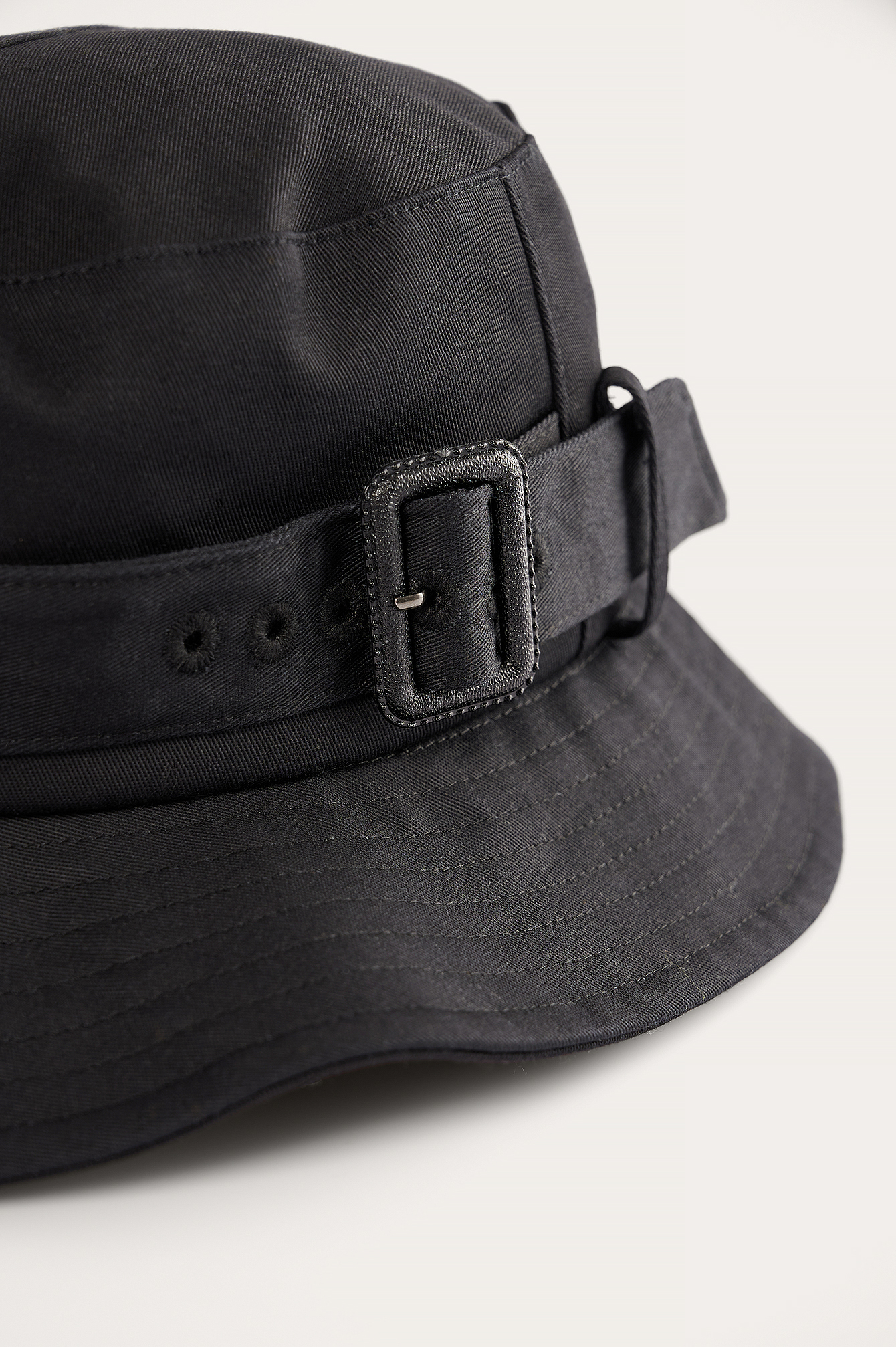 Buckle Detail Bucket Hat Beige | na-kd.com
