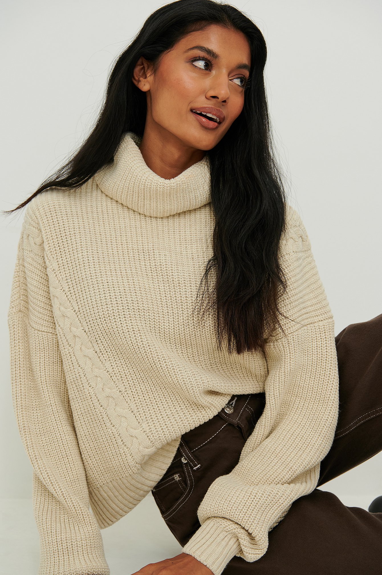 Light Beige Cable Detail Oversized Knitted Sweater